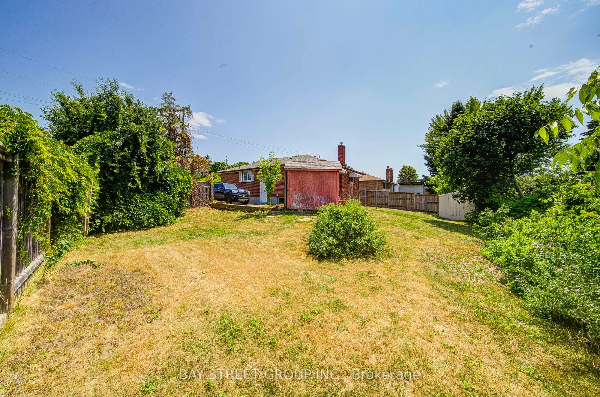 6 Keewatin Street S