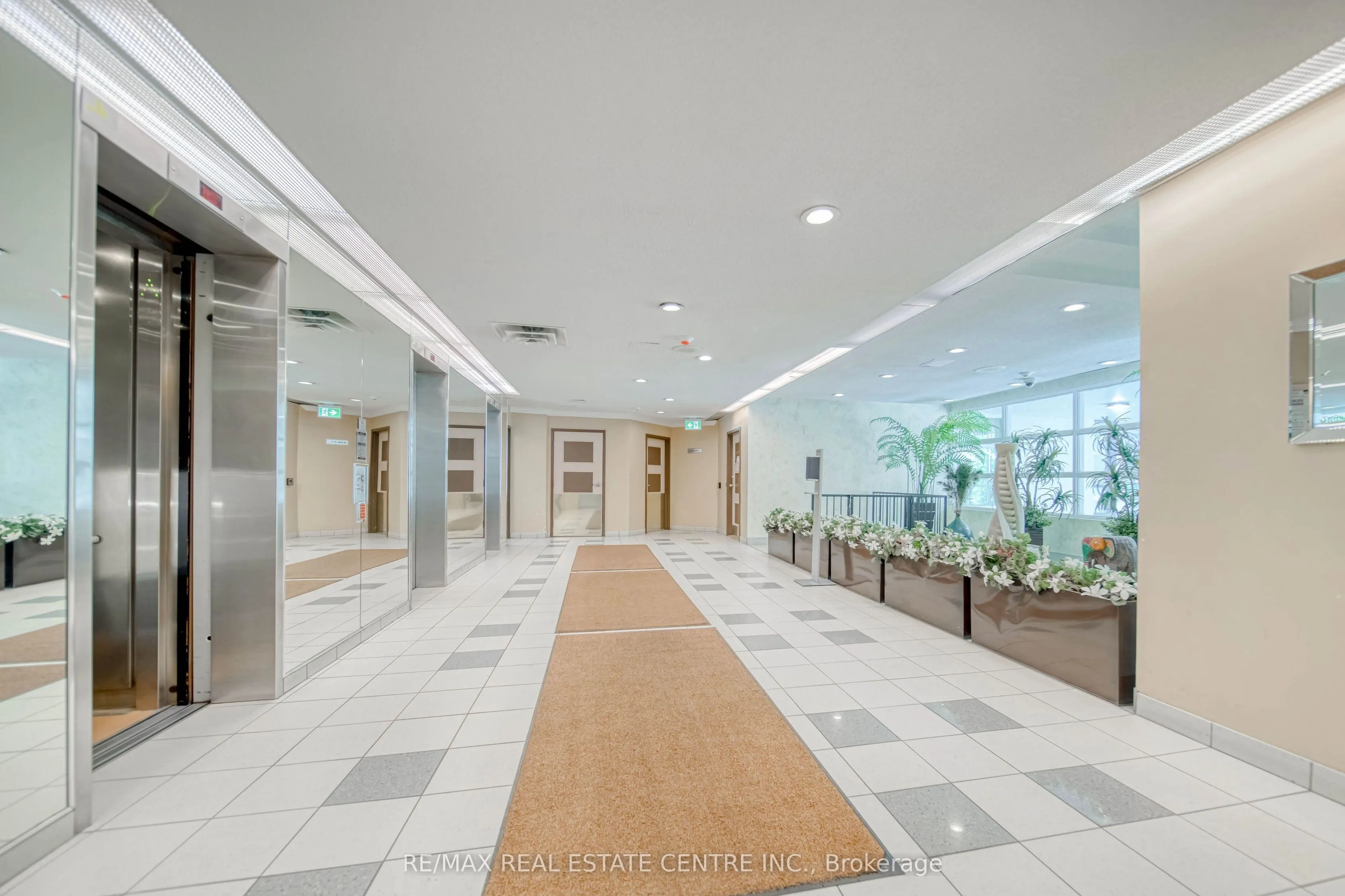 3050 Ellesmere Road, #PH2