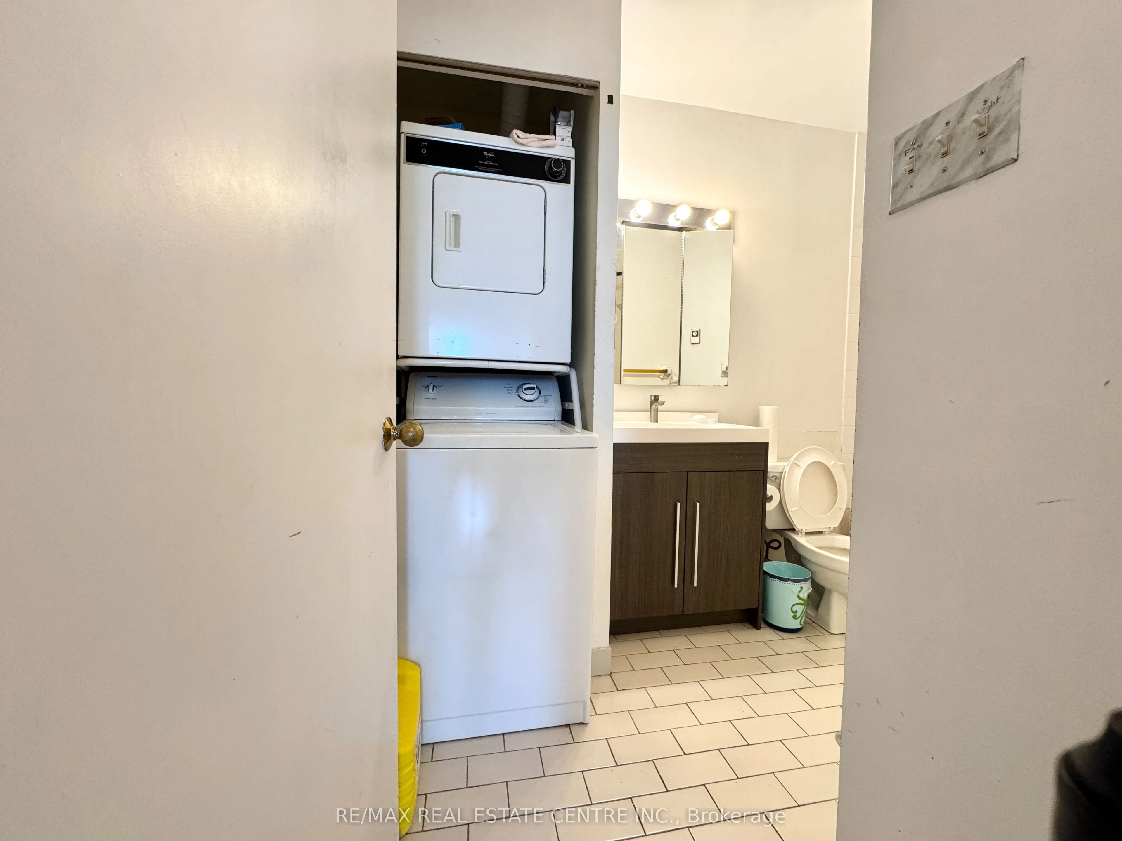 3050 Ellesmere Road, #PH2