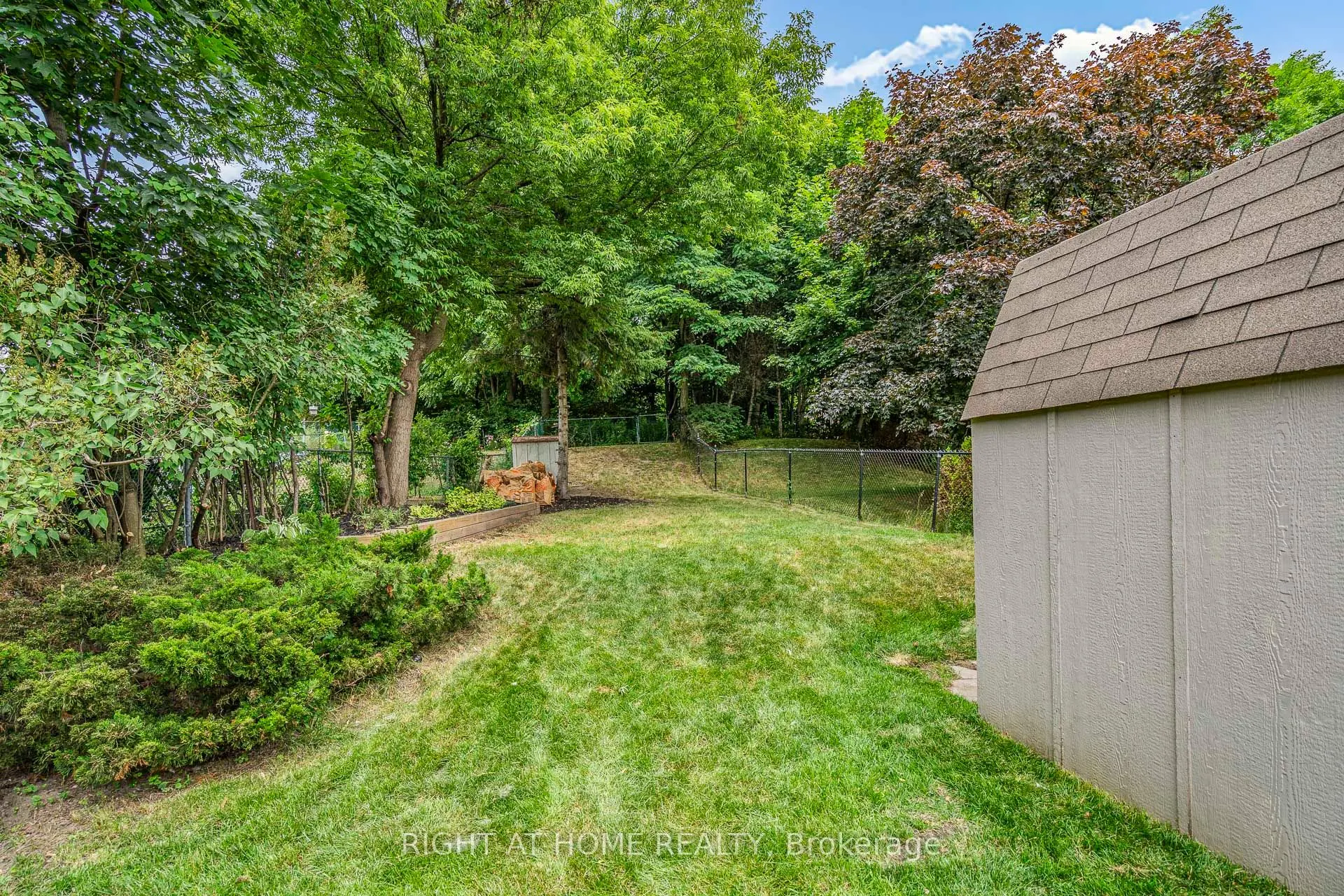 55 Midland Avenue