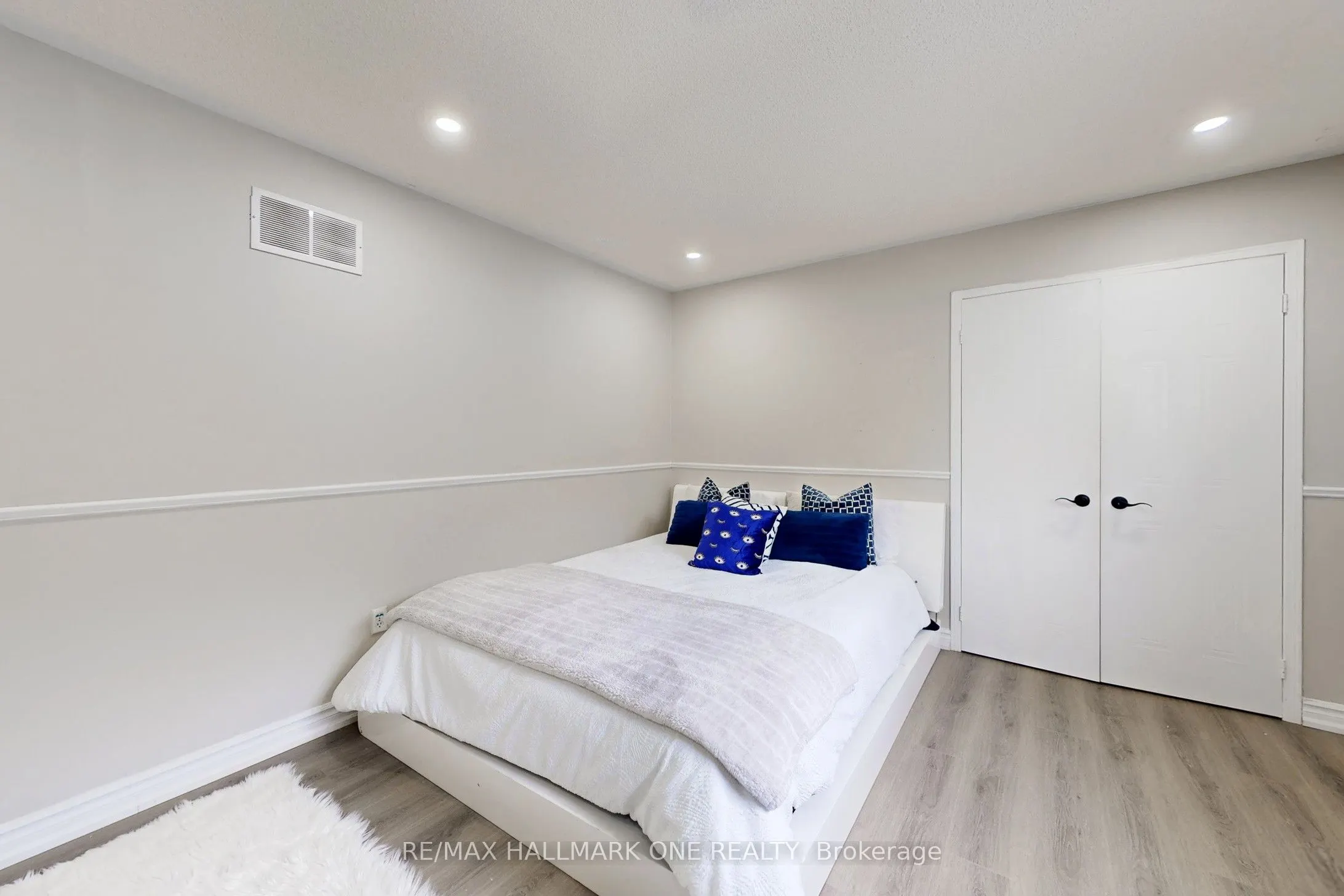 981 Deer Valley Drive