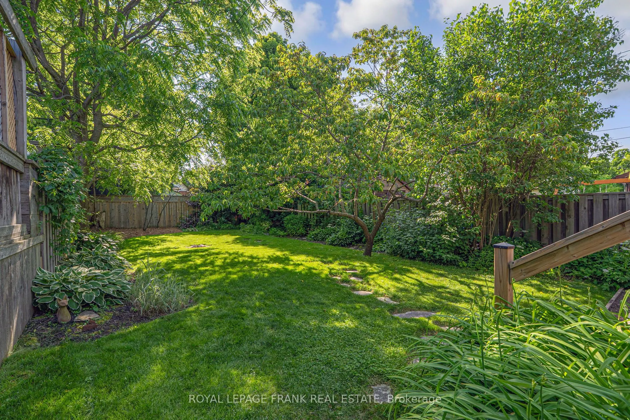 168 Roxborough Avenue
