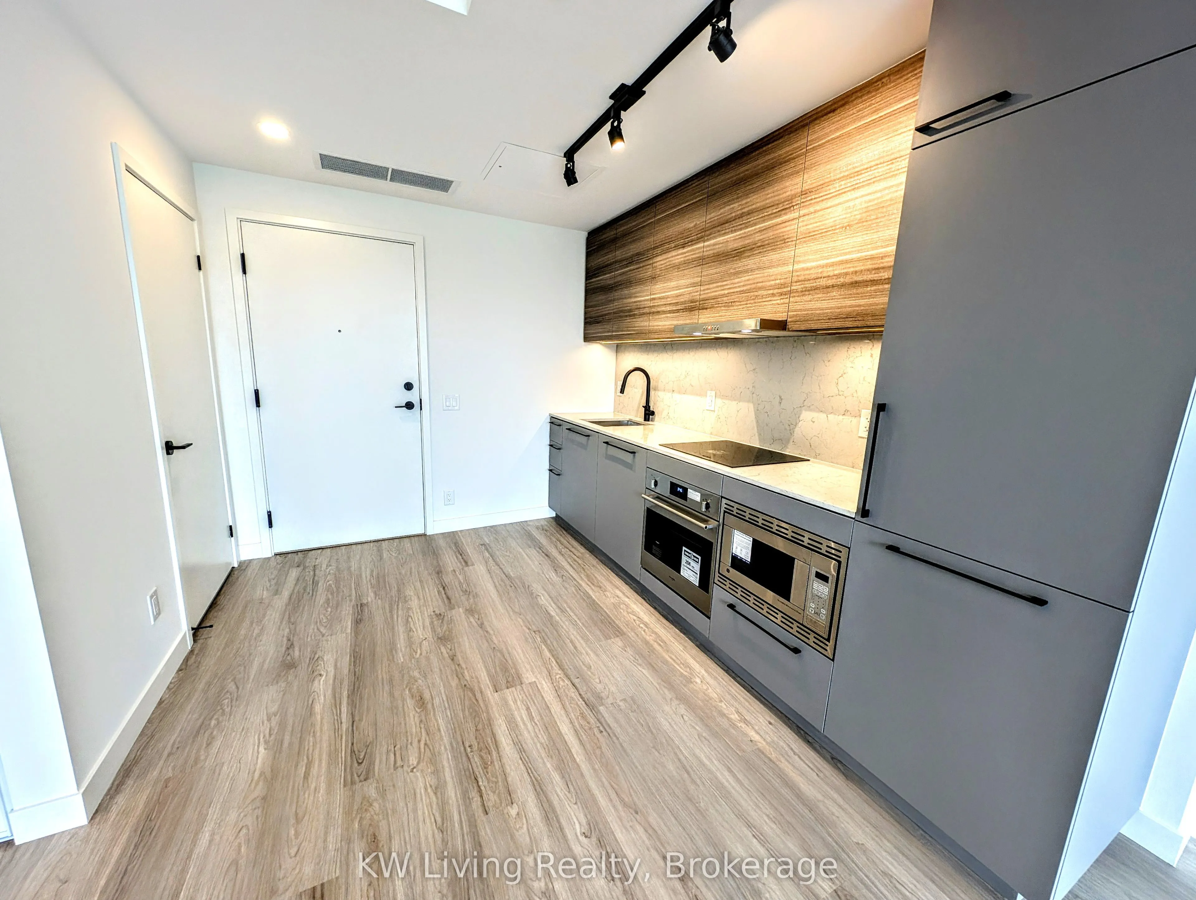 1050 Eastern Avenue, #519
