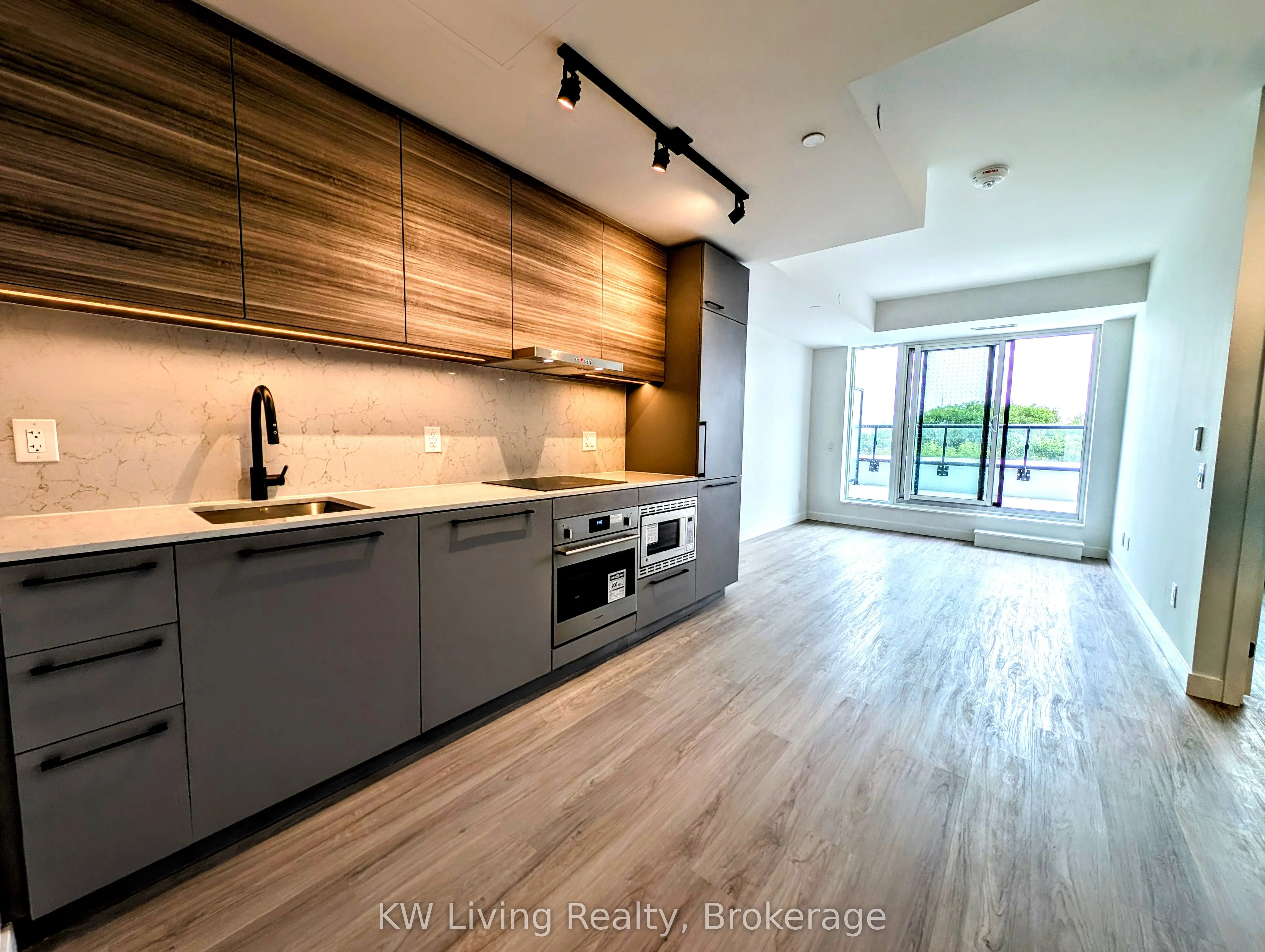 1050 Eastern Avenue, #519
