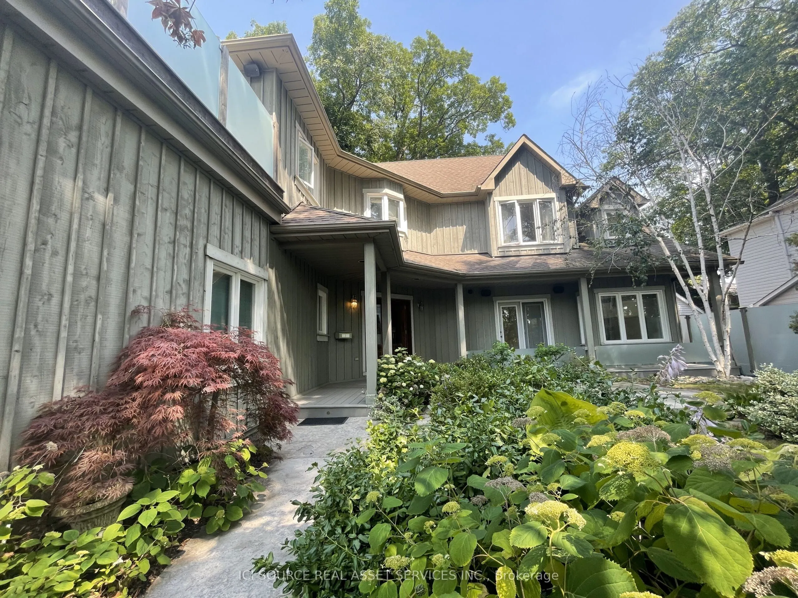 163 Silver Birch Avenue