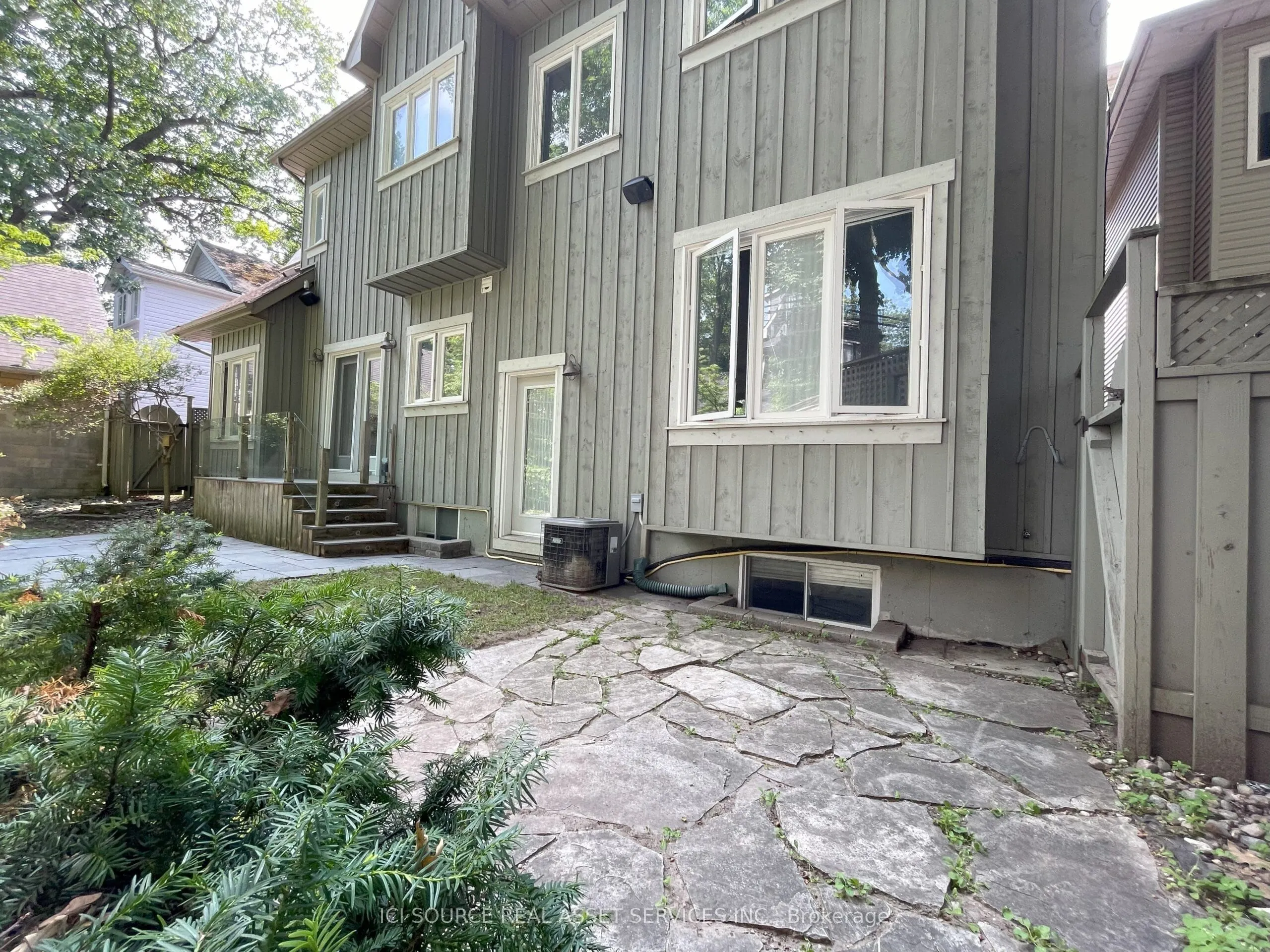 163 Silver Birch Avenue