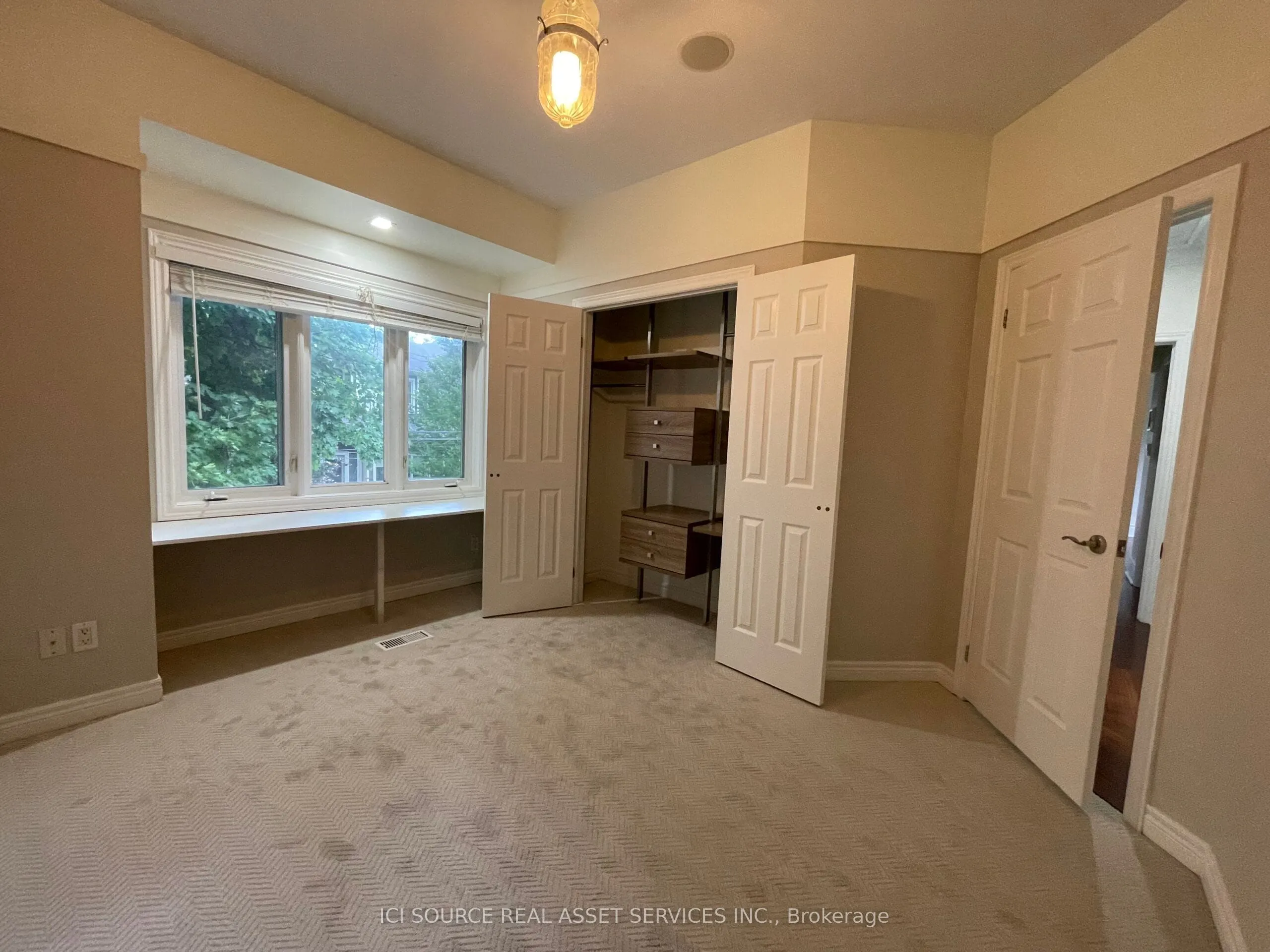 163 Silver Birch Avenue