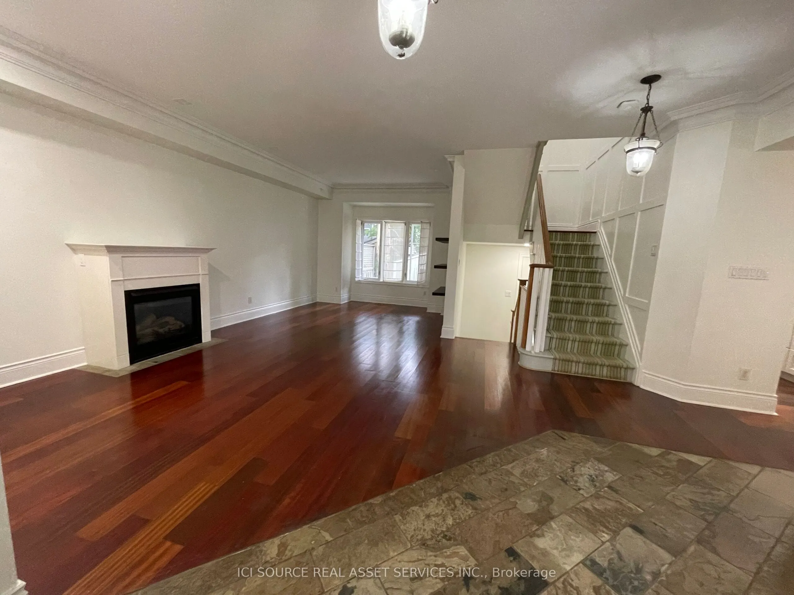 163 Silver Birch Avenue