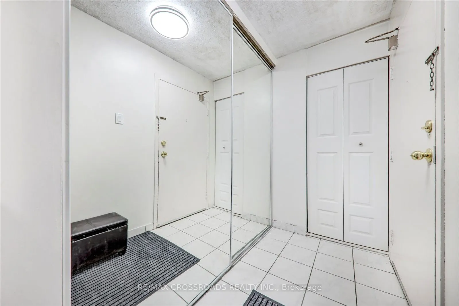 10 Tapscott Road, #409