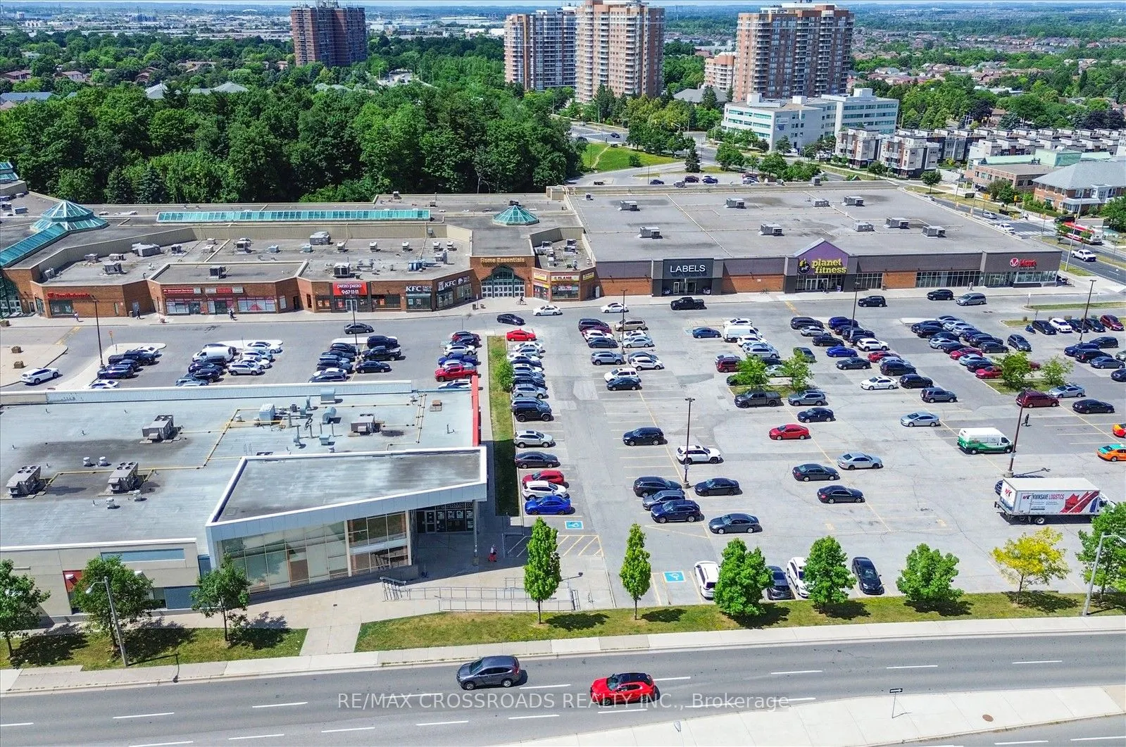 10 Tapscott Road, #409