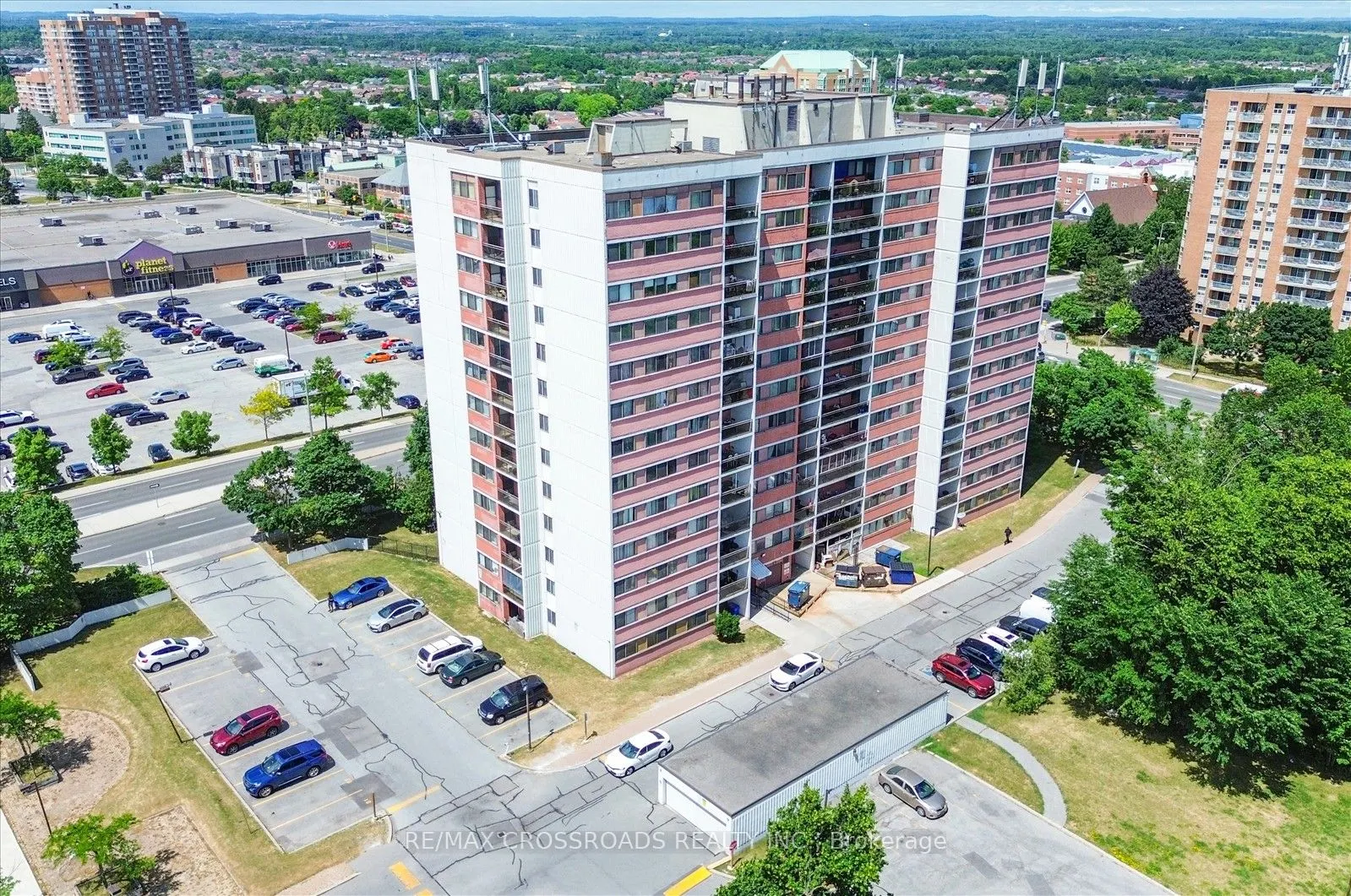 10 Tapscott Road, #409