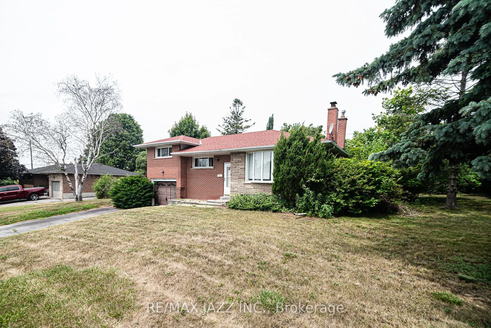 8 Bellwood Drive