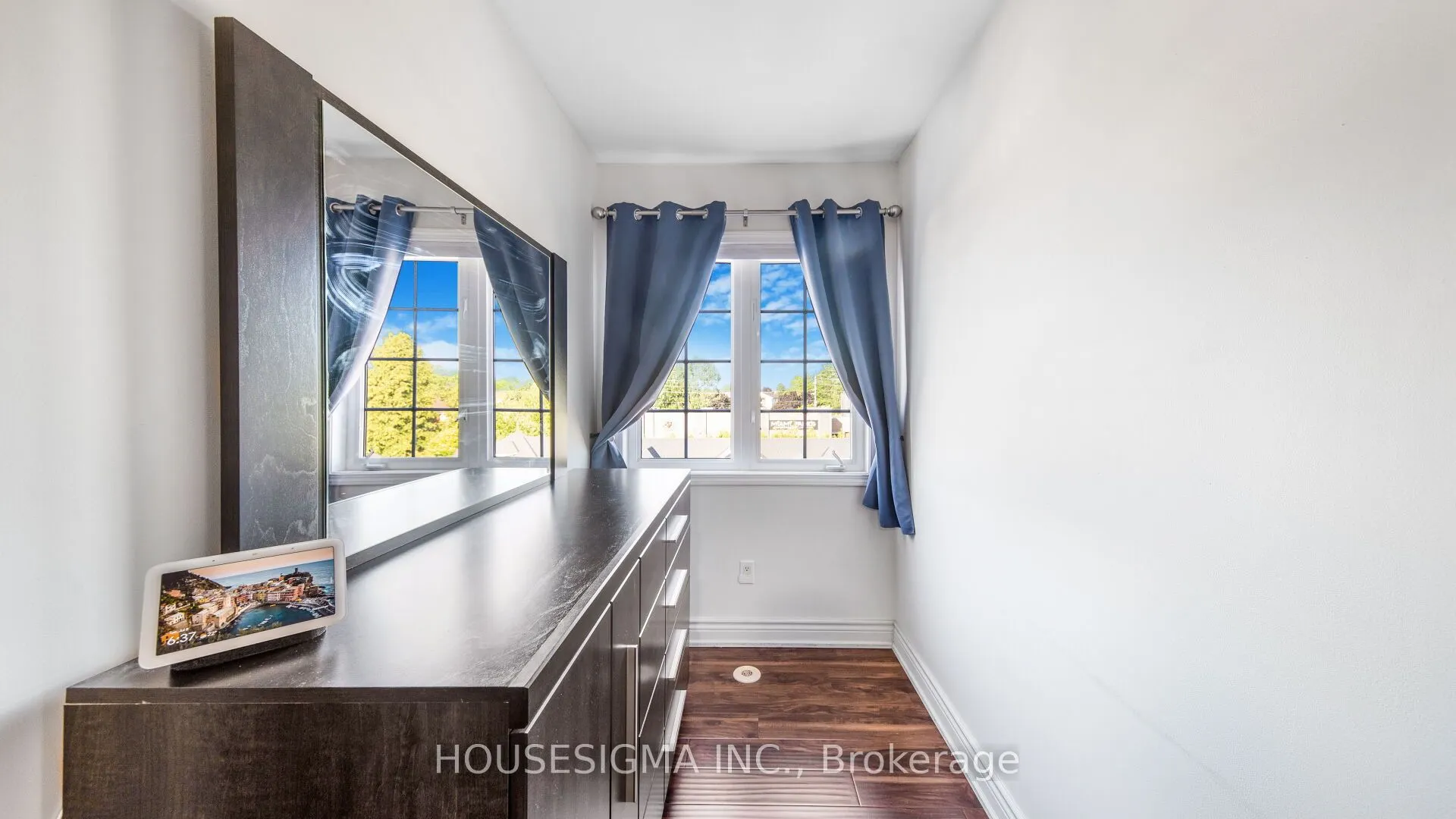 18 Lovegrove Lane #24
