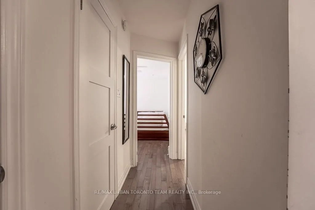 1277 Broadview Avenue, #Main