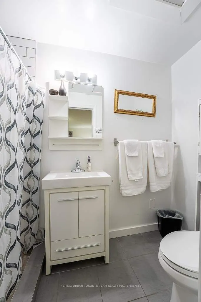 1277 Broadview Avenue, #Main