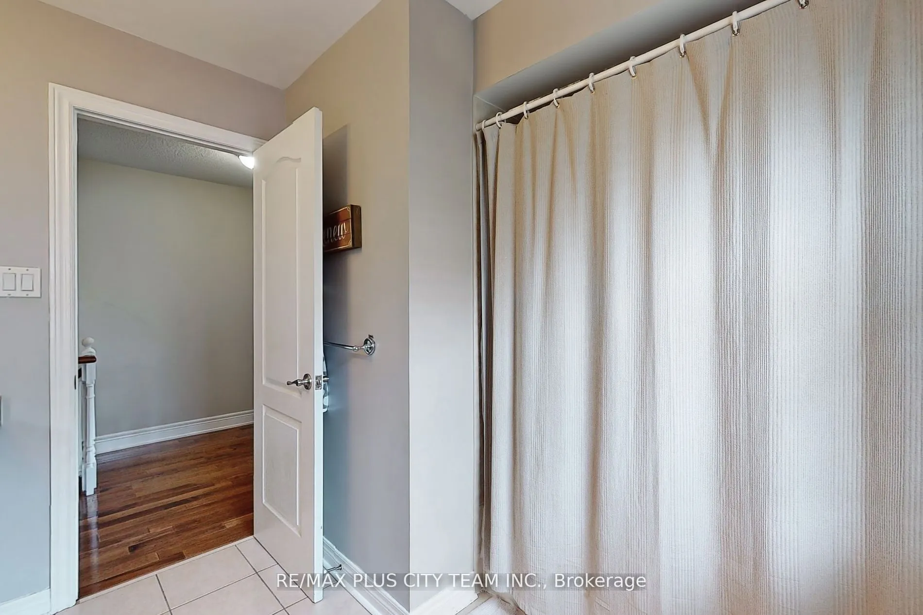 112 Sarah Ashbridge Avenue