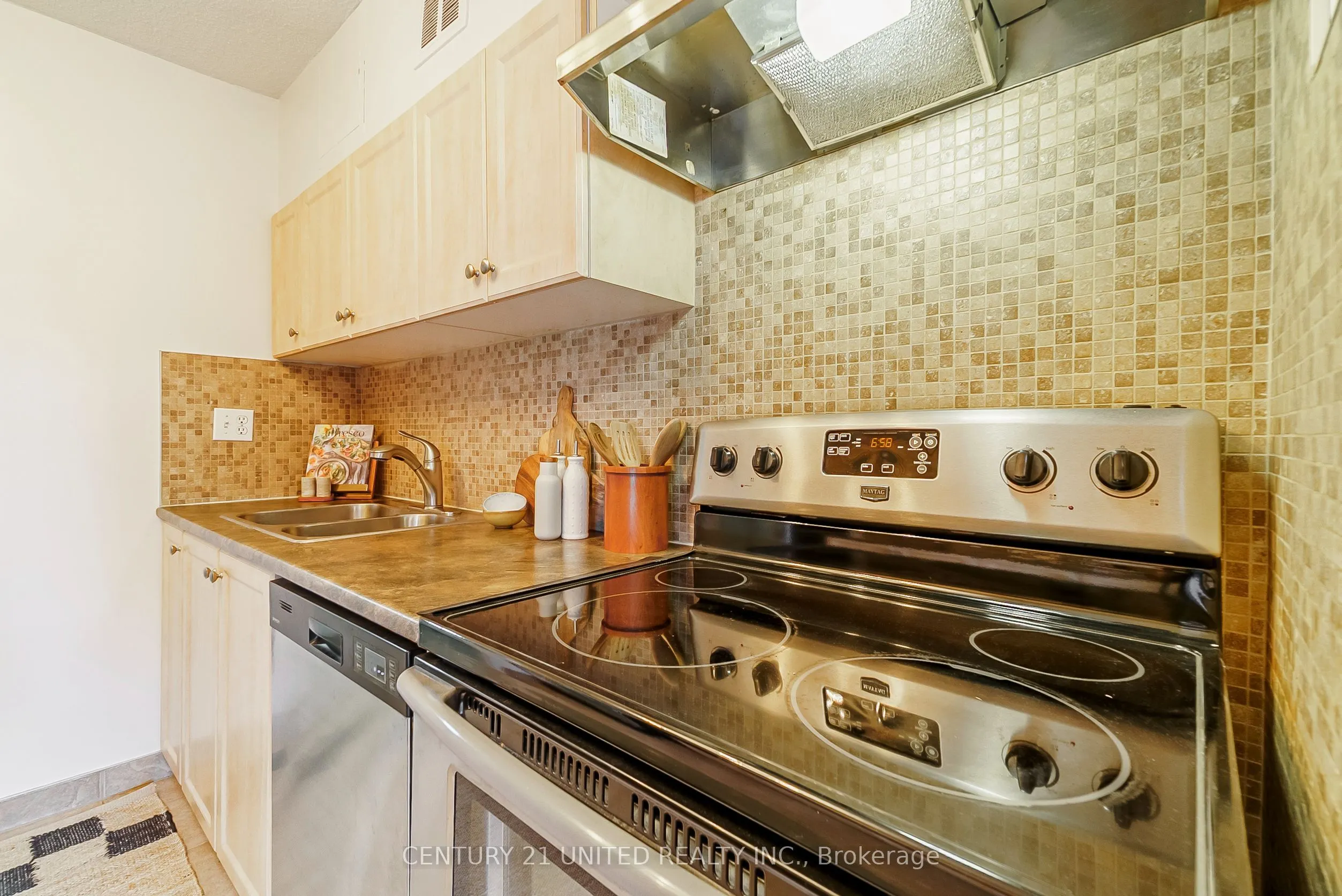 140 Ling Road, #101