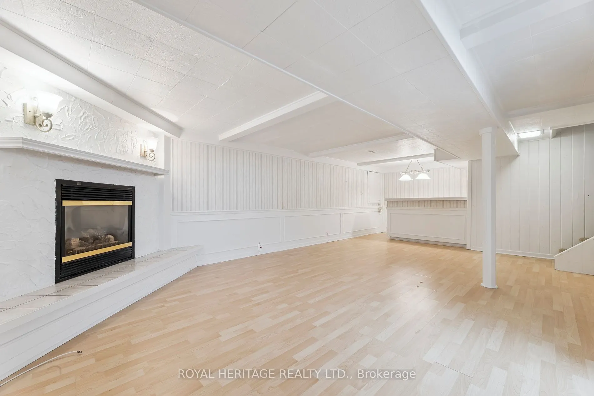 606 Stonebridge Lane