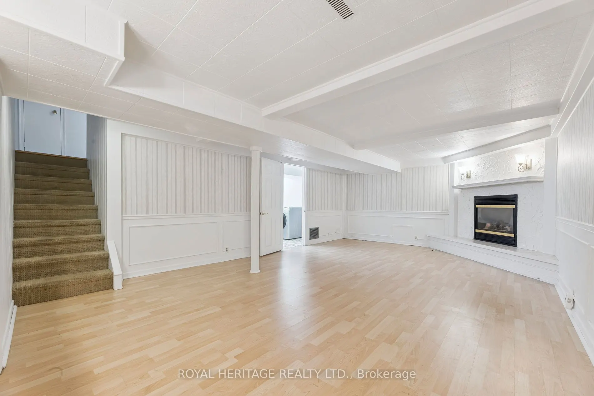 606 Stonebridge Lane