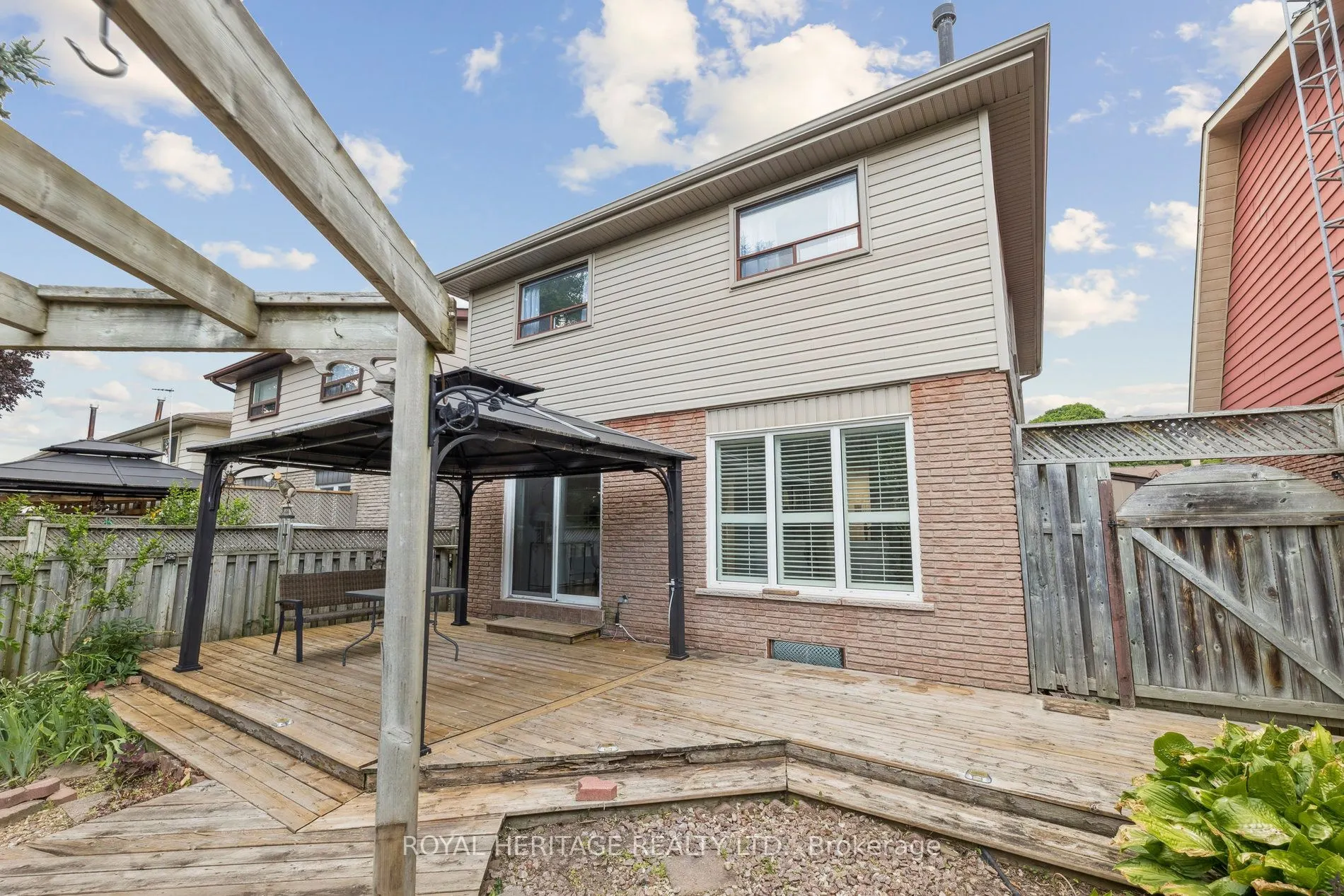 606 Stonebridge Lane