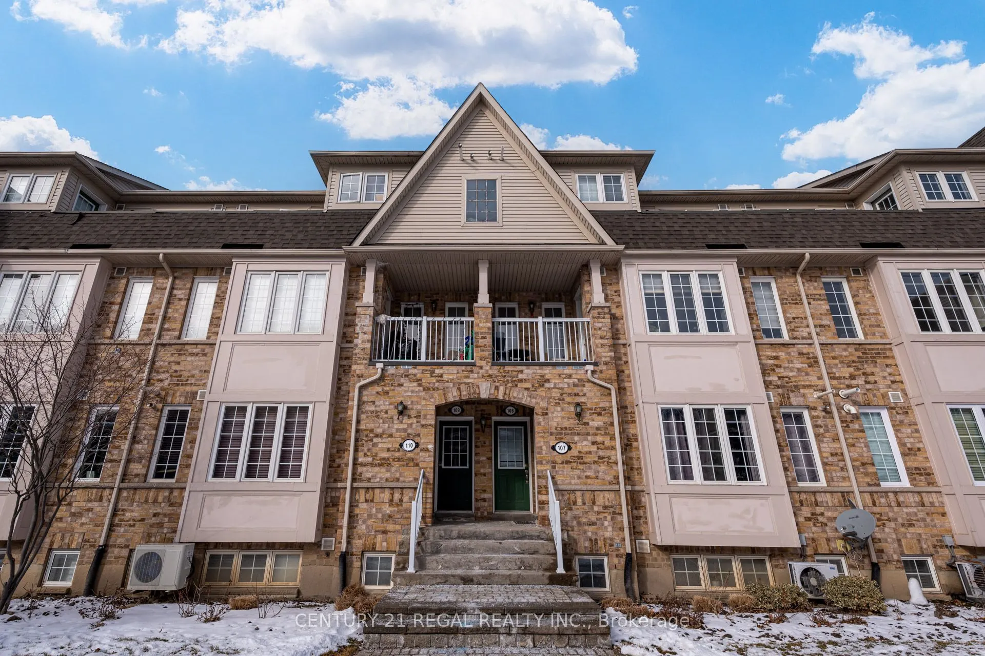 42 Pinery Trail, #109