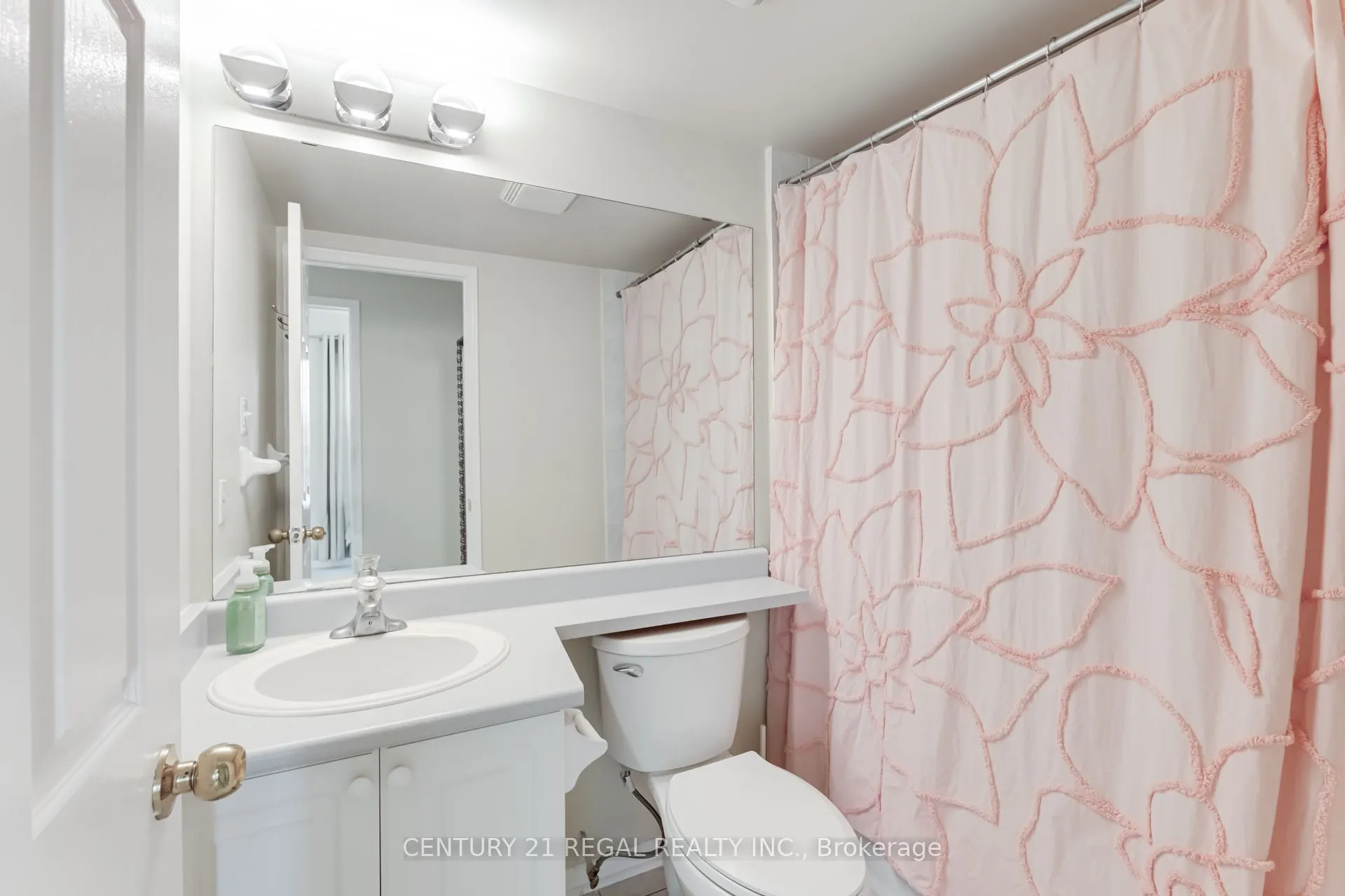 42 Pinery Trail, #109