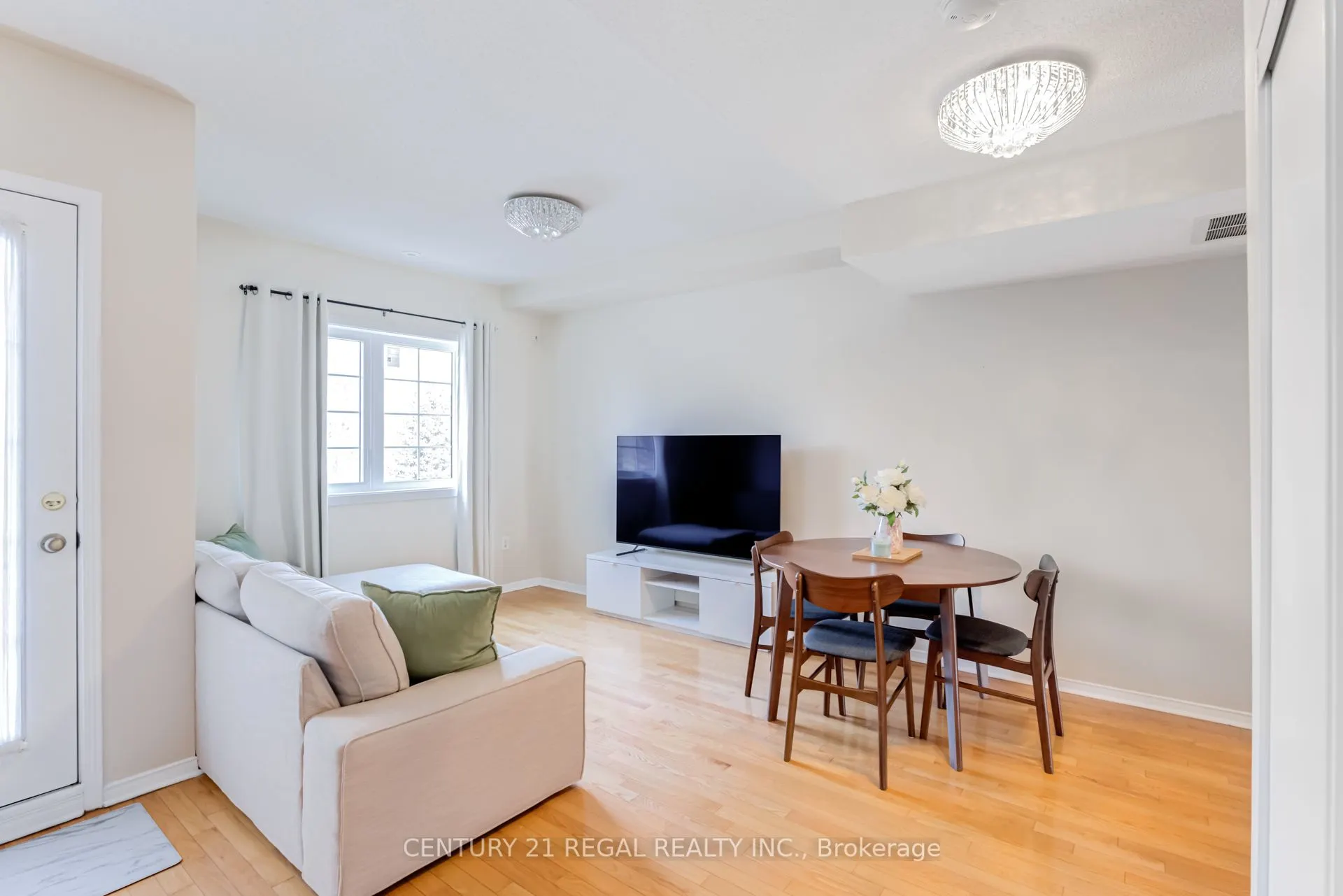 42 Pinery Trail, #109