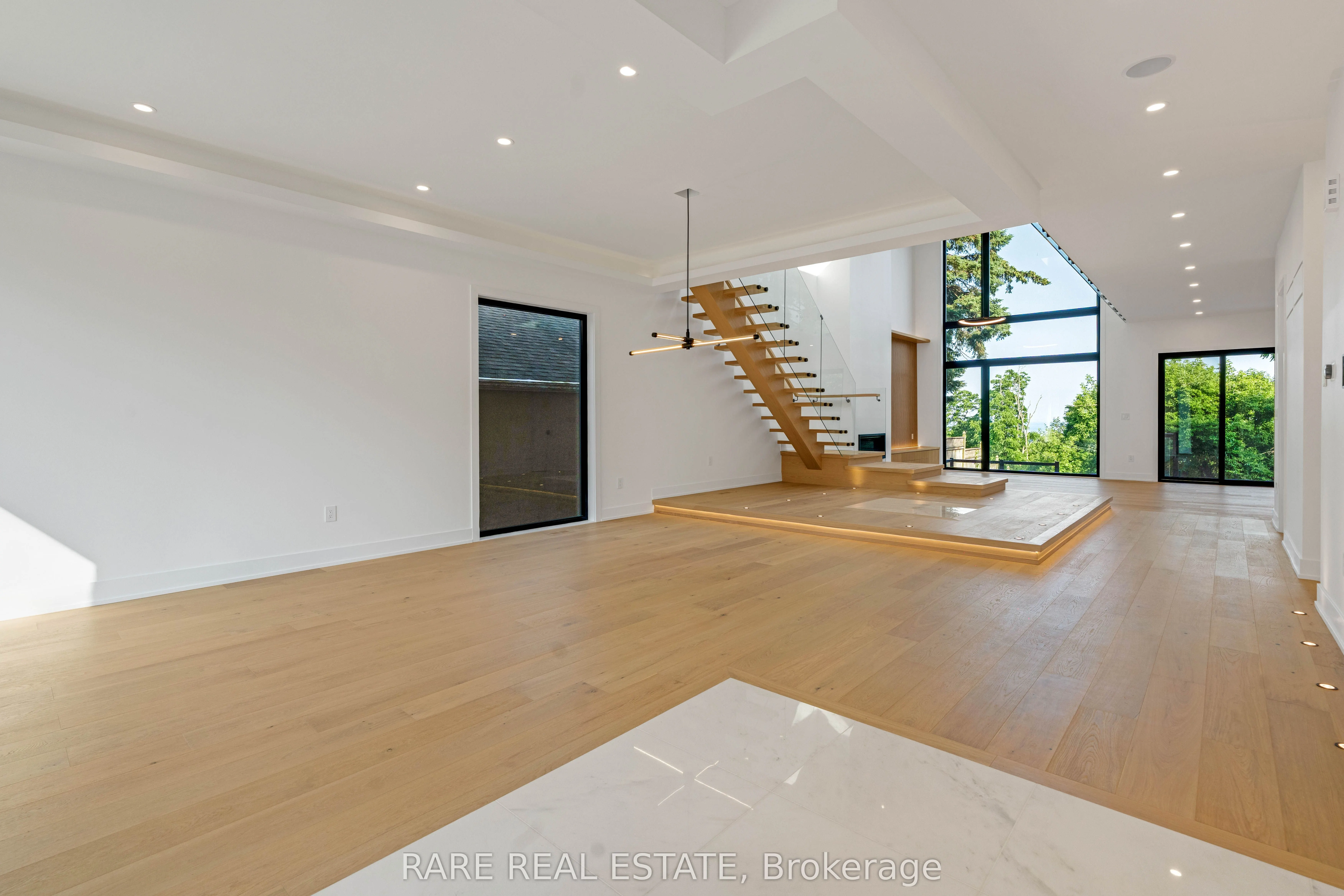 29 Cliffcrest Drive