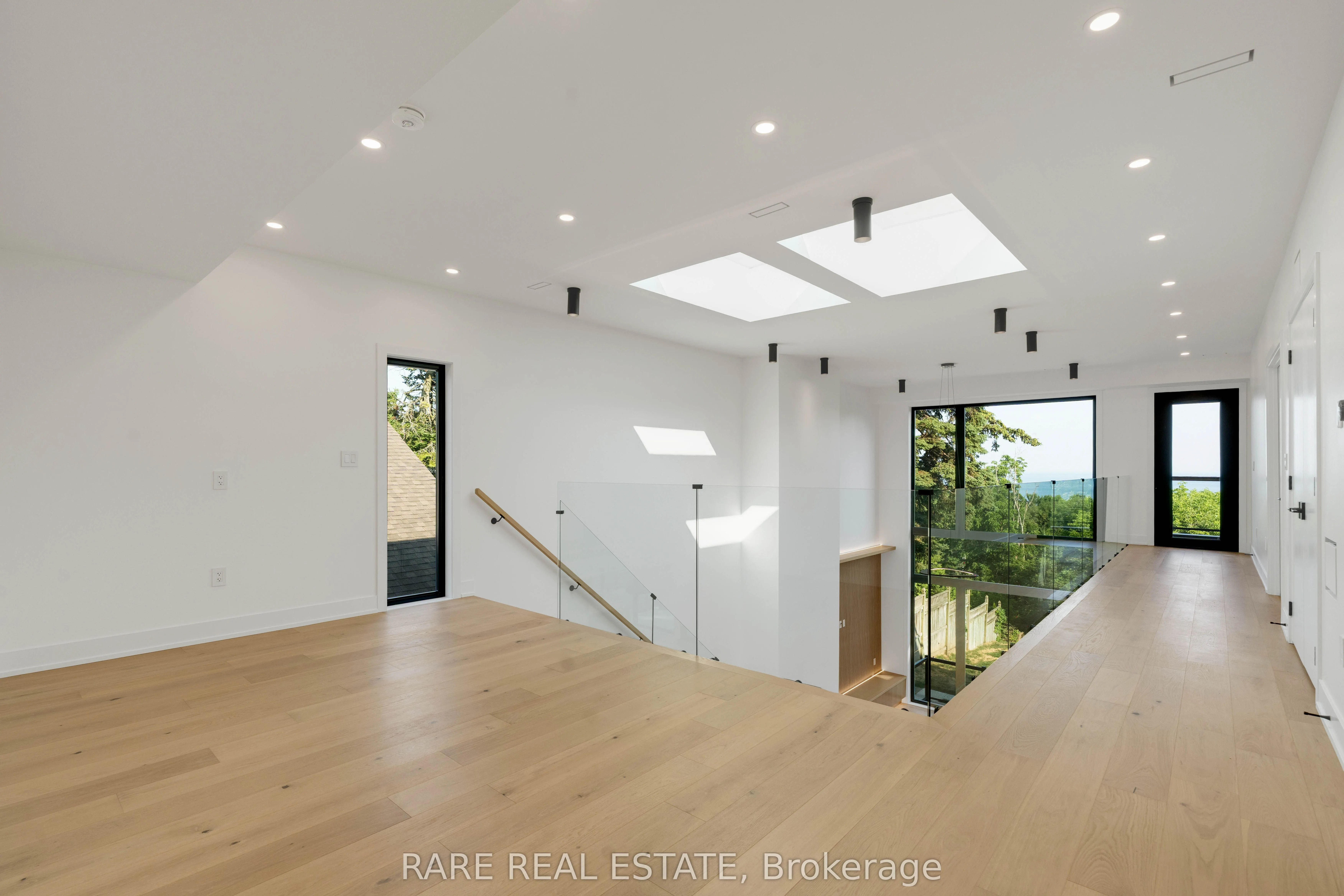 29 Cliffcrest Drive