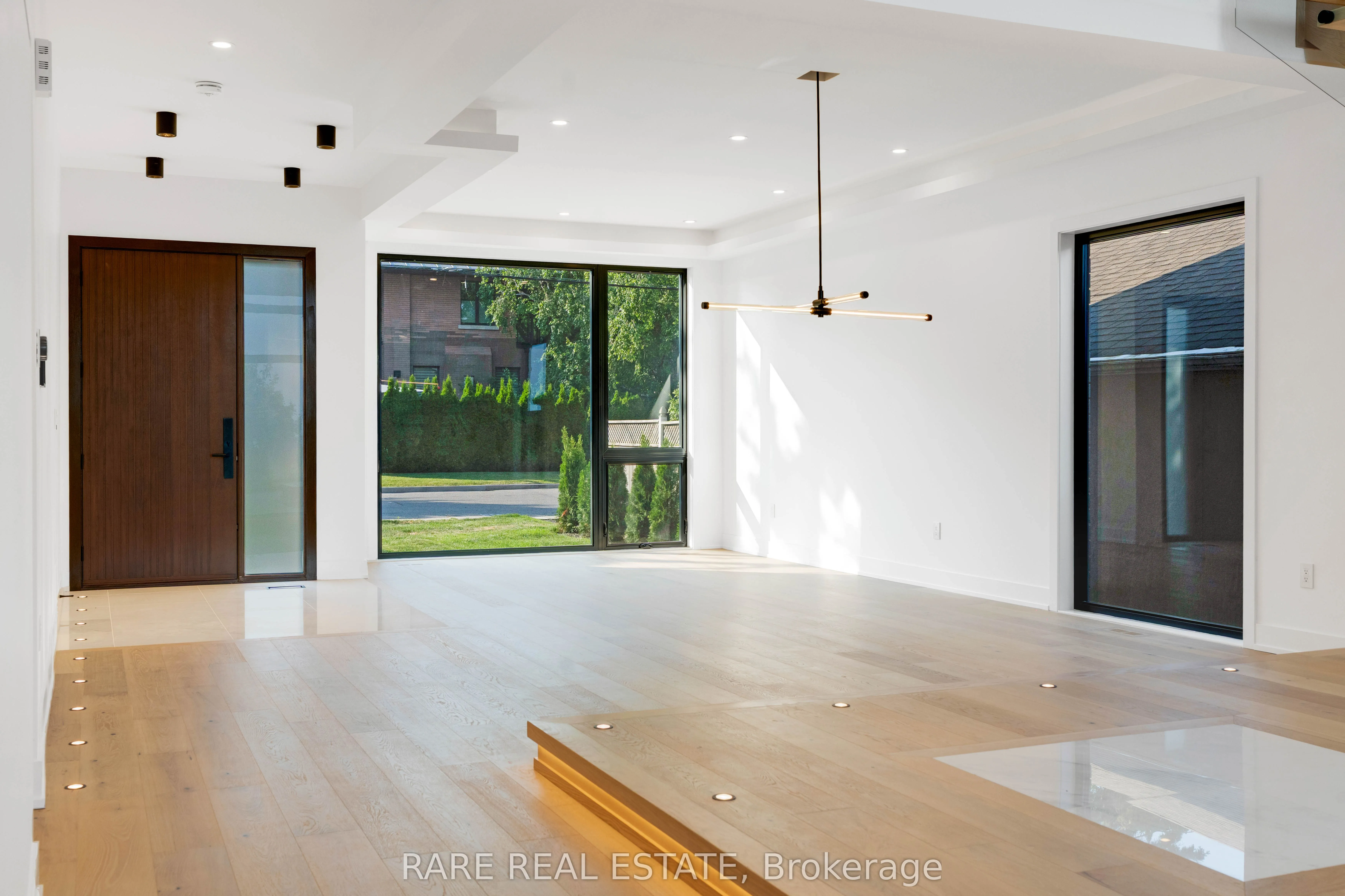 29 Cliffcrest Drive