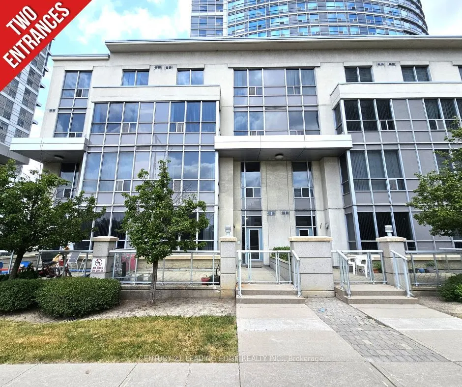 38 Lee Centre Drive #TH120