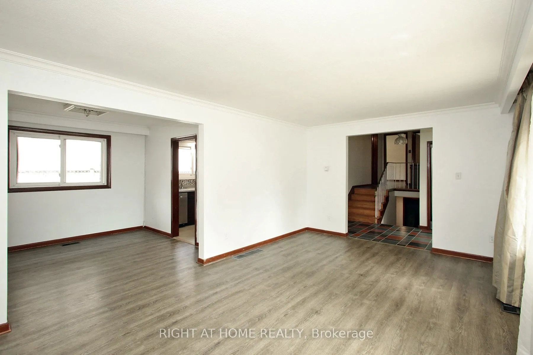 6 Aragon Avenue
