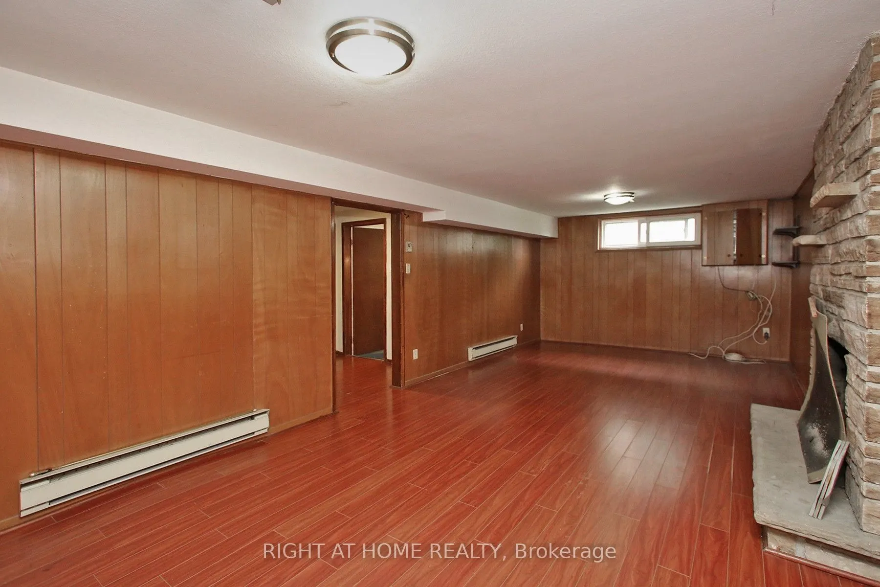 6 Aragon Avenue