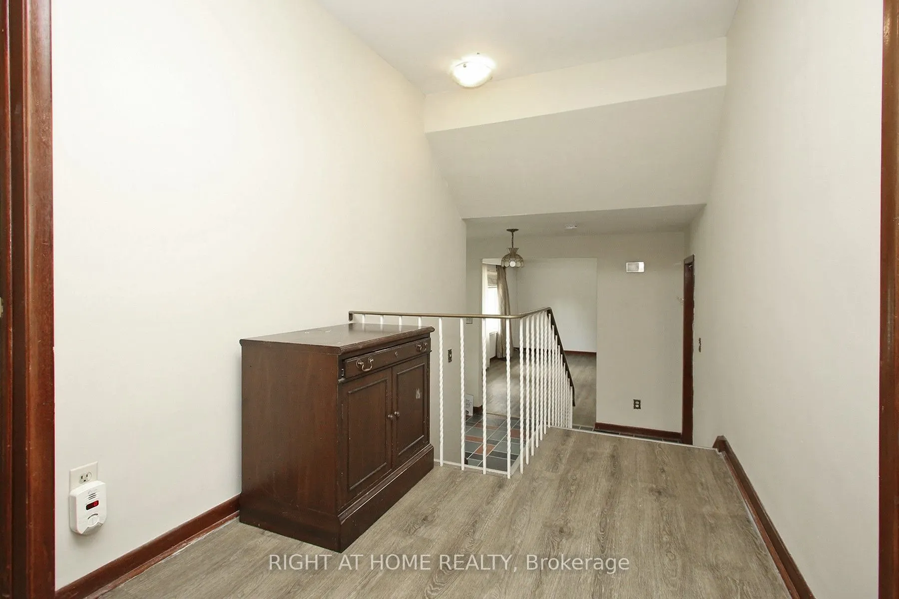 6 Aragon Avenue