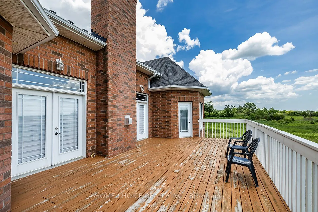 961 Coates Road W