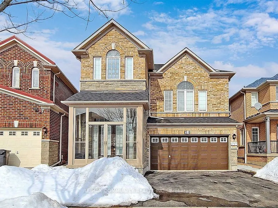 21 Pickthall Terrace S, #BSMT