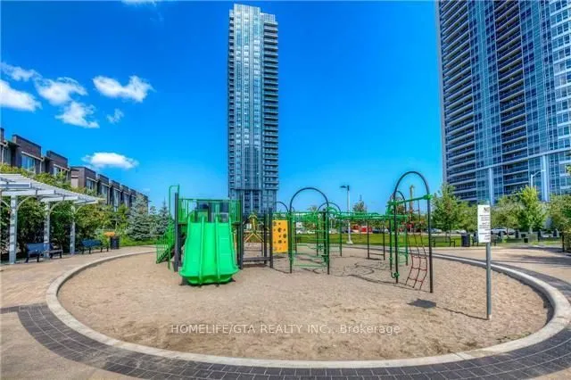 255 Village Green Square, #1102