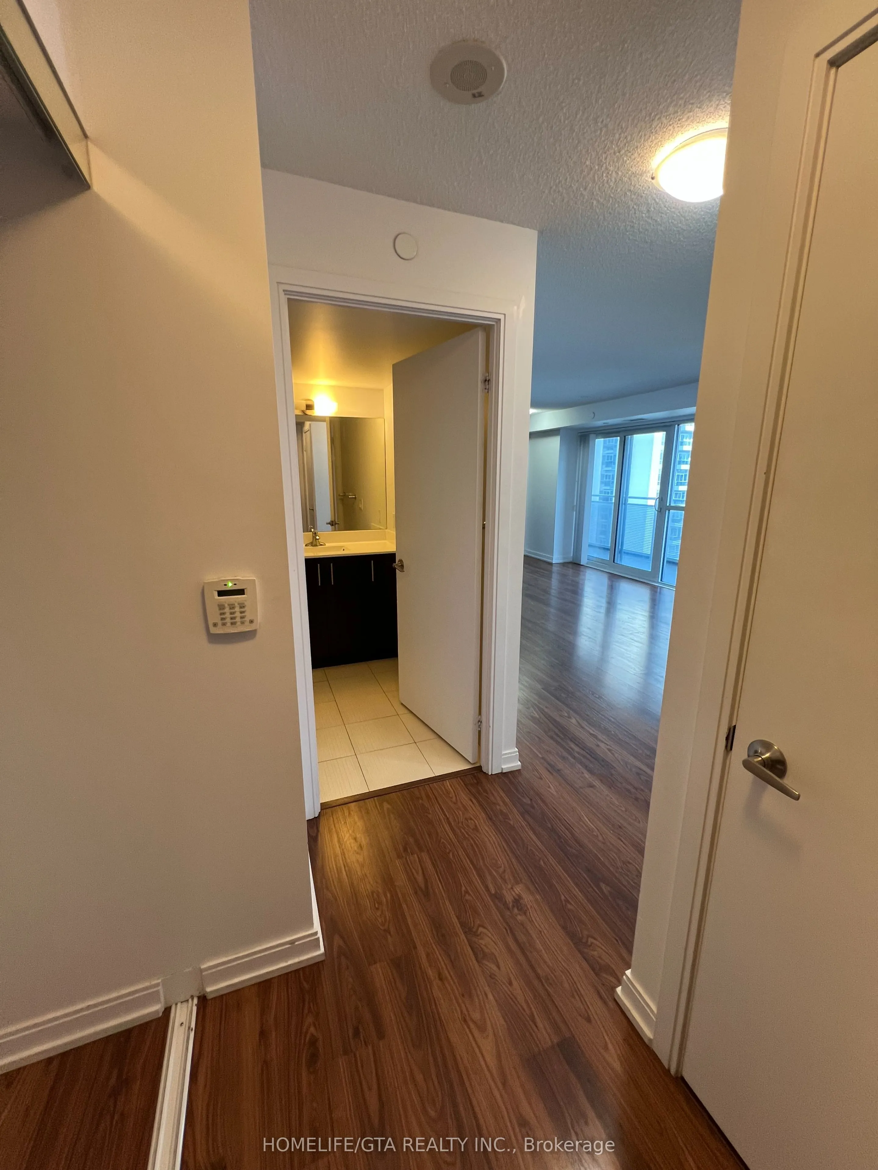 255 Village Green Square, #1102