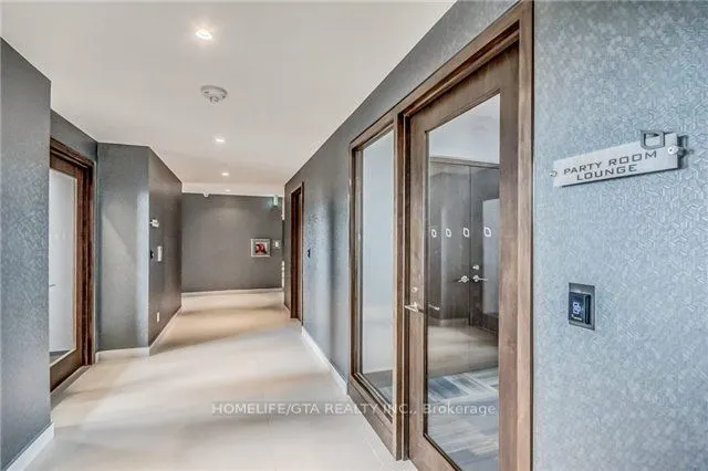 255 Village Green Square, #1102