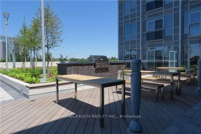 255 Village Green Square, #1102