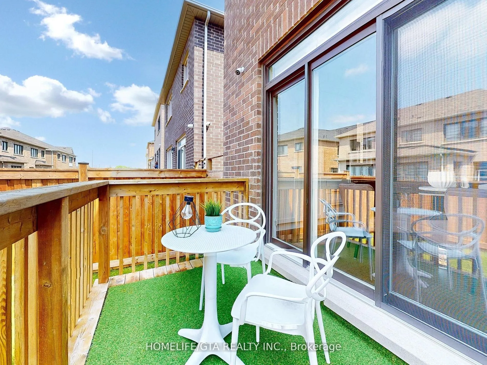 524 Coronation Road