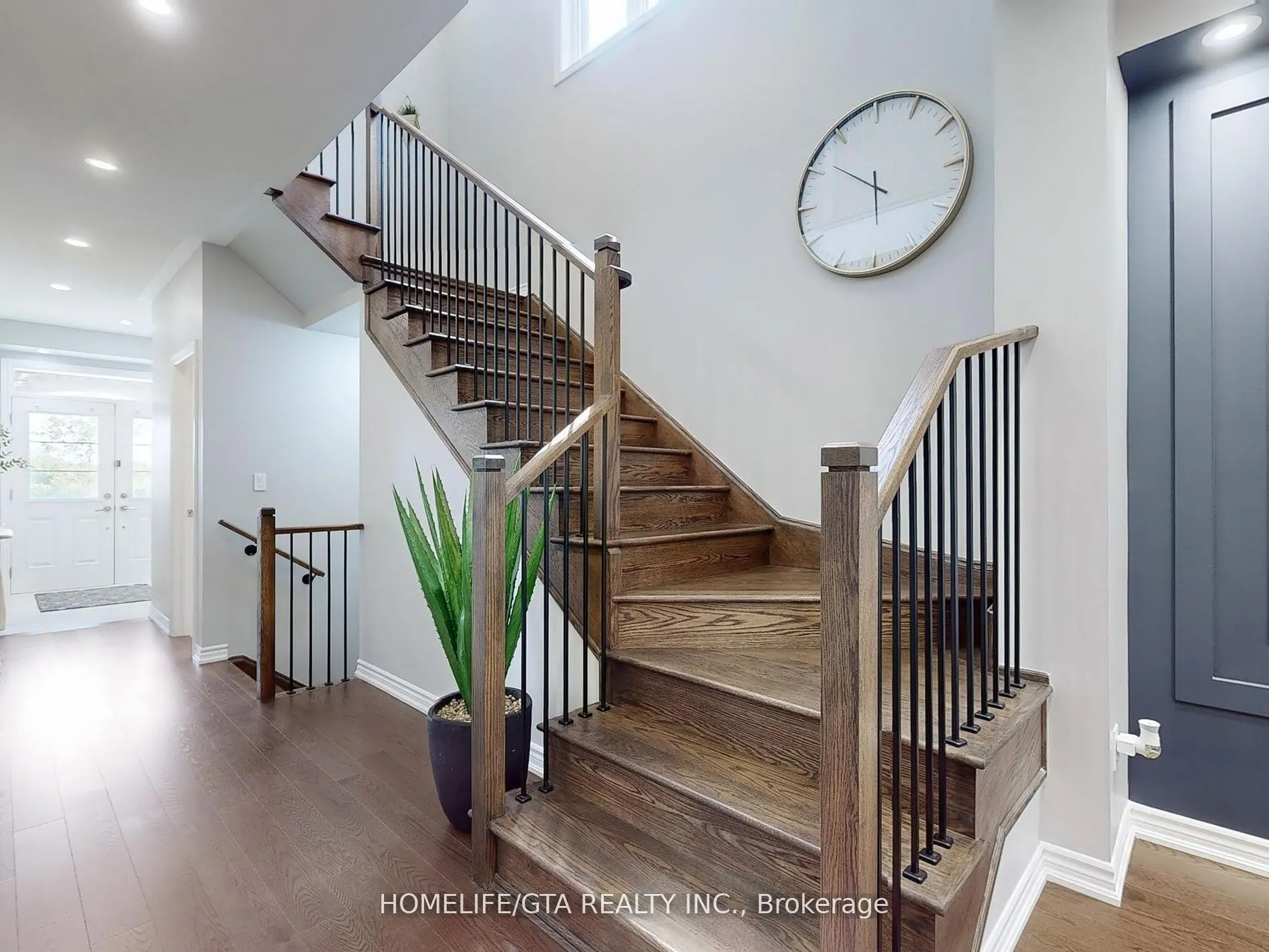 524 Coronation Road