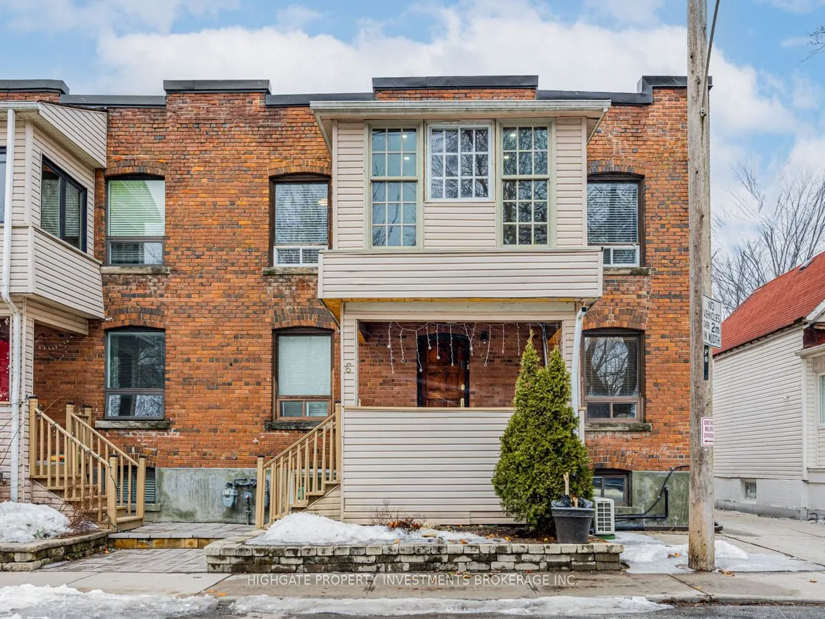 6 Kew Beach Avenue, #Upper