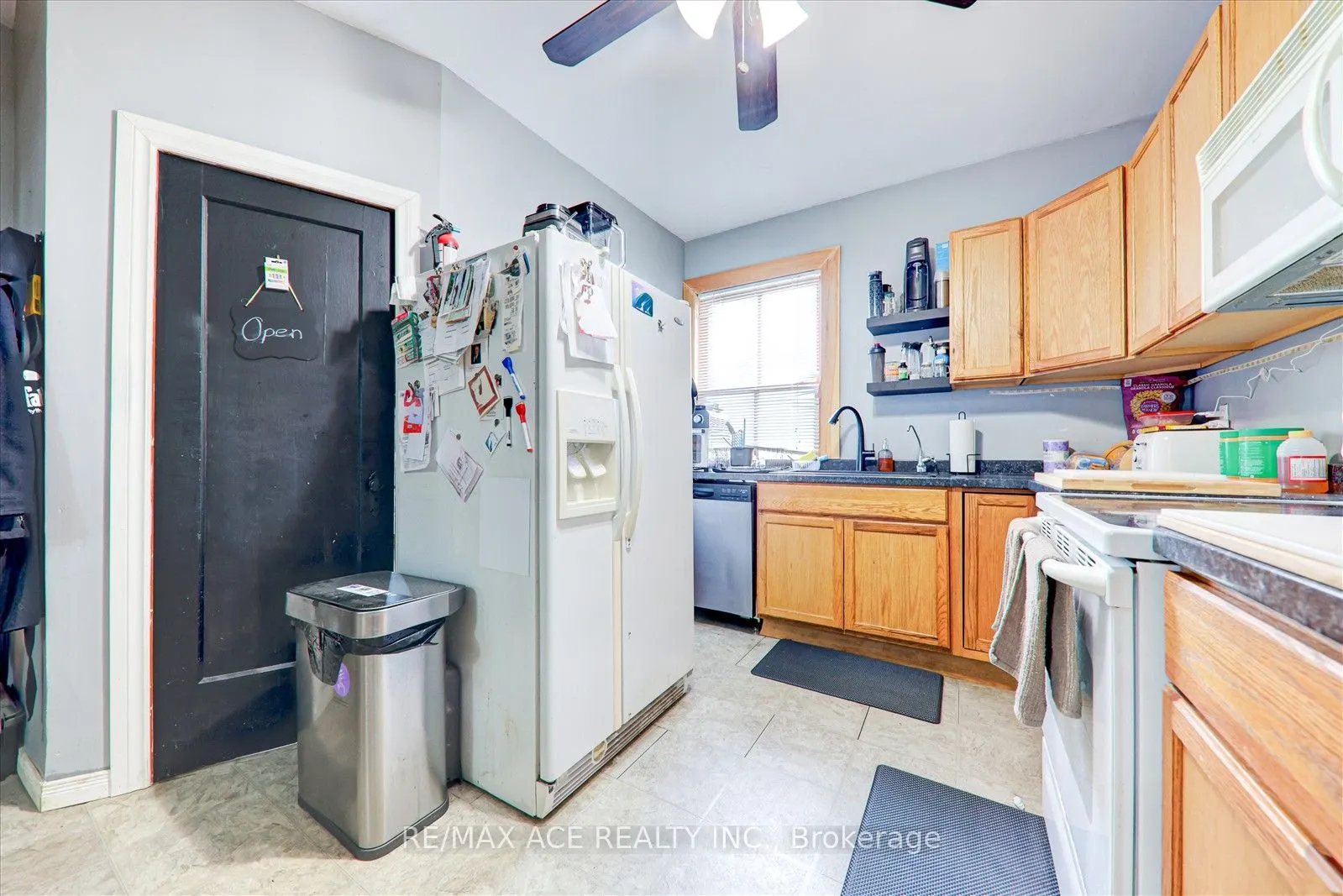 304 West Scugog Lane