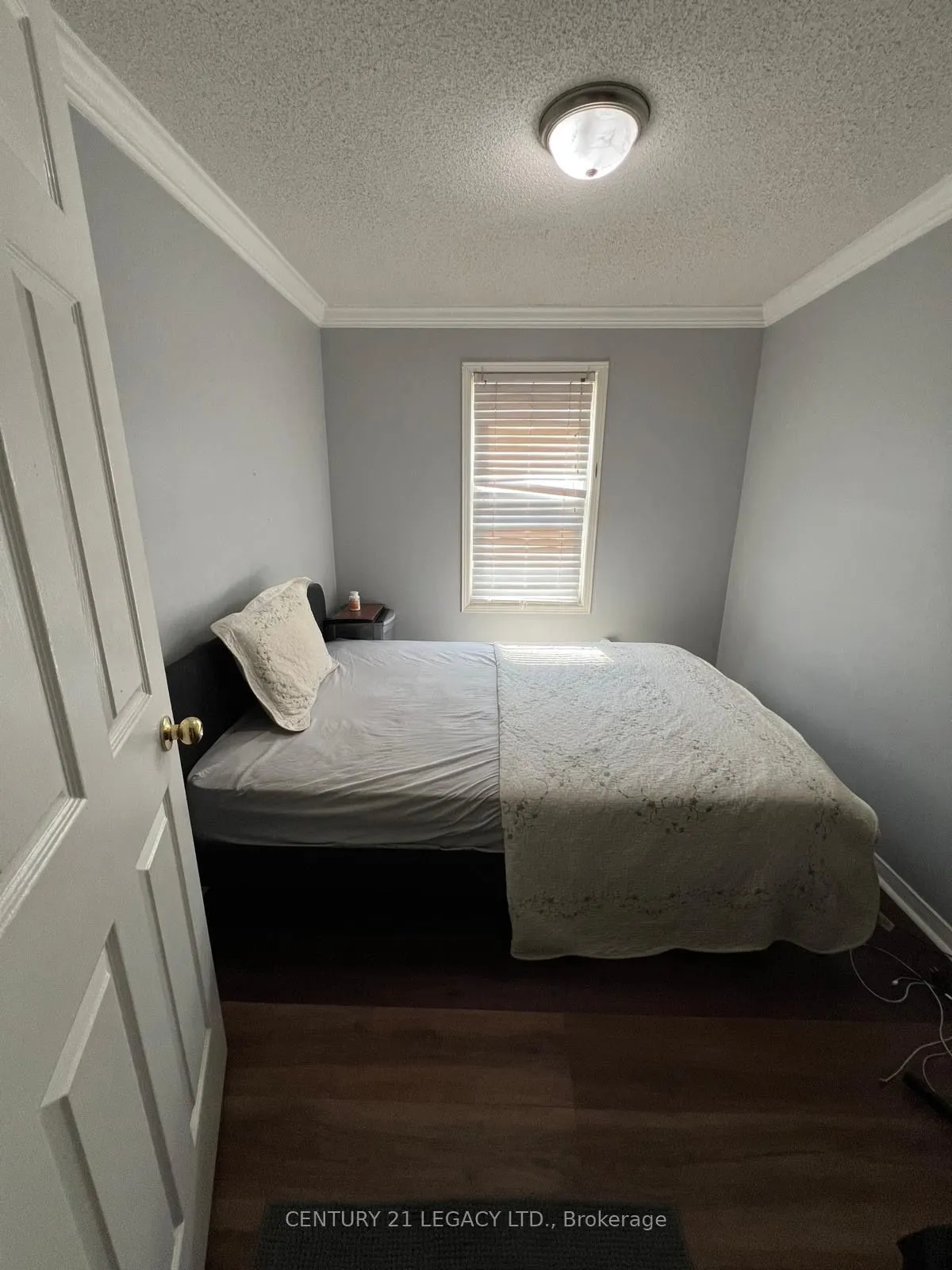 1544 Connery Crescent