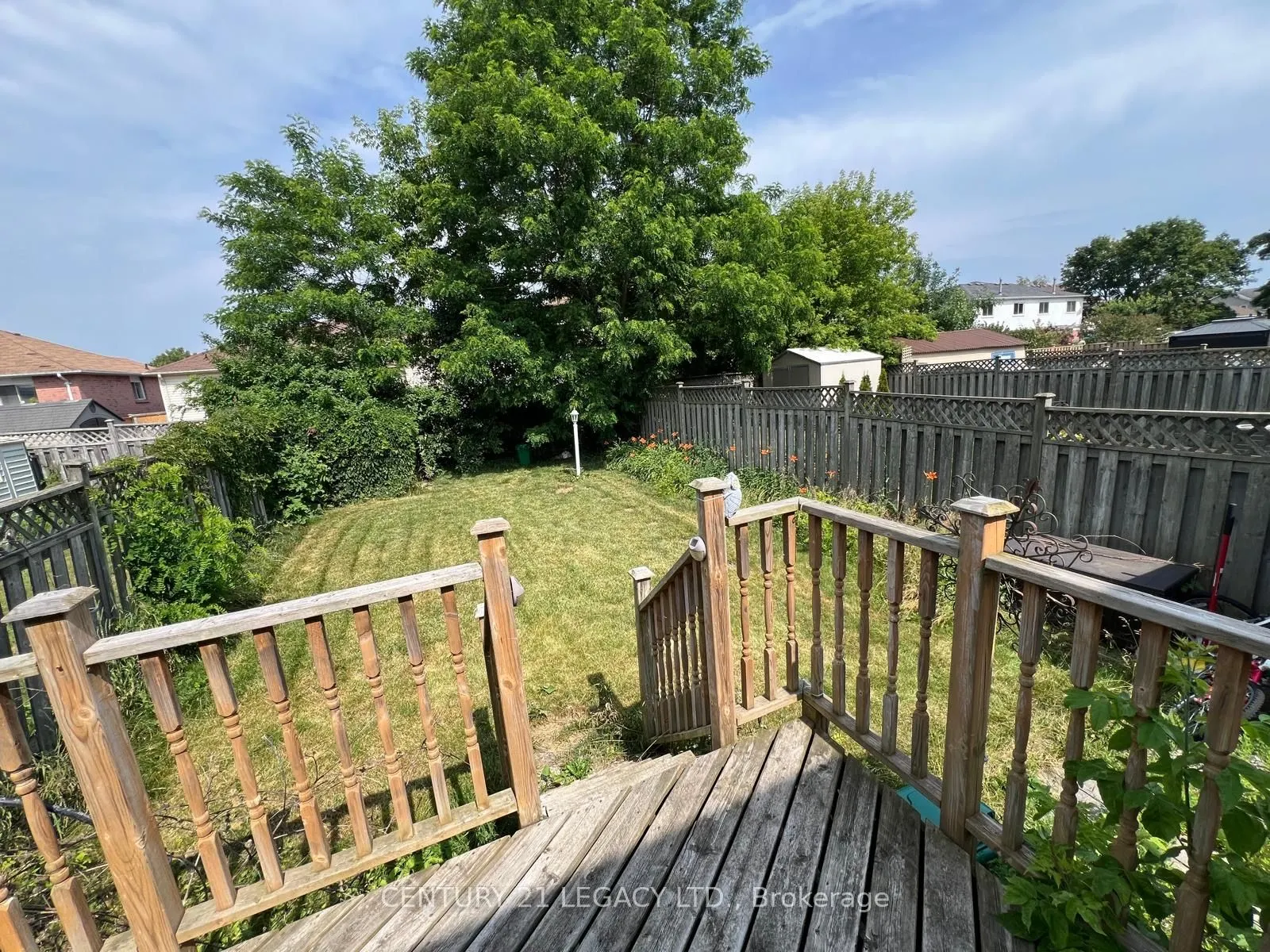 1544 Connery Crescent