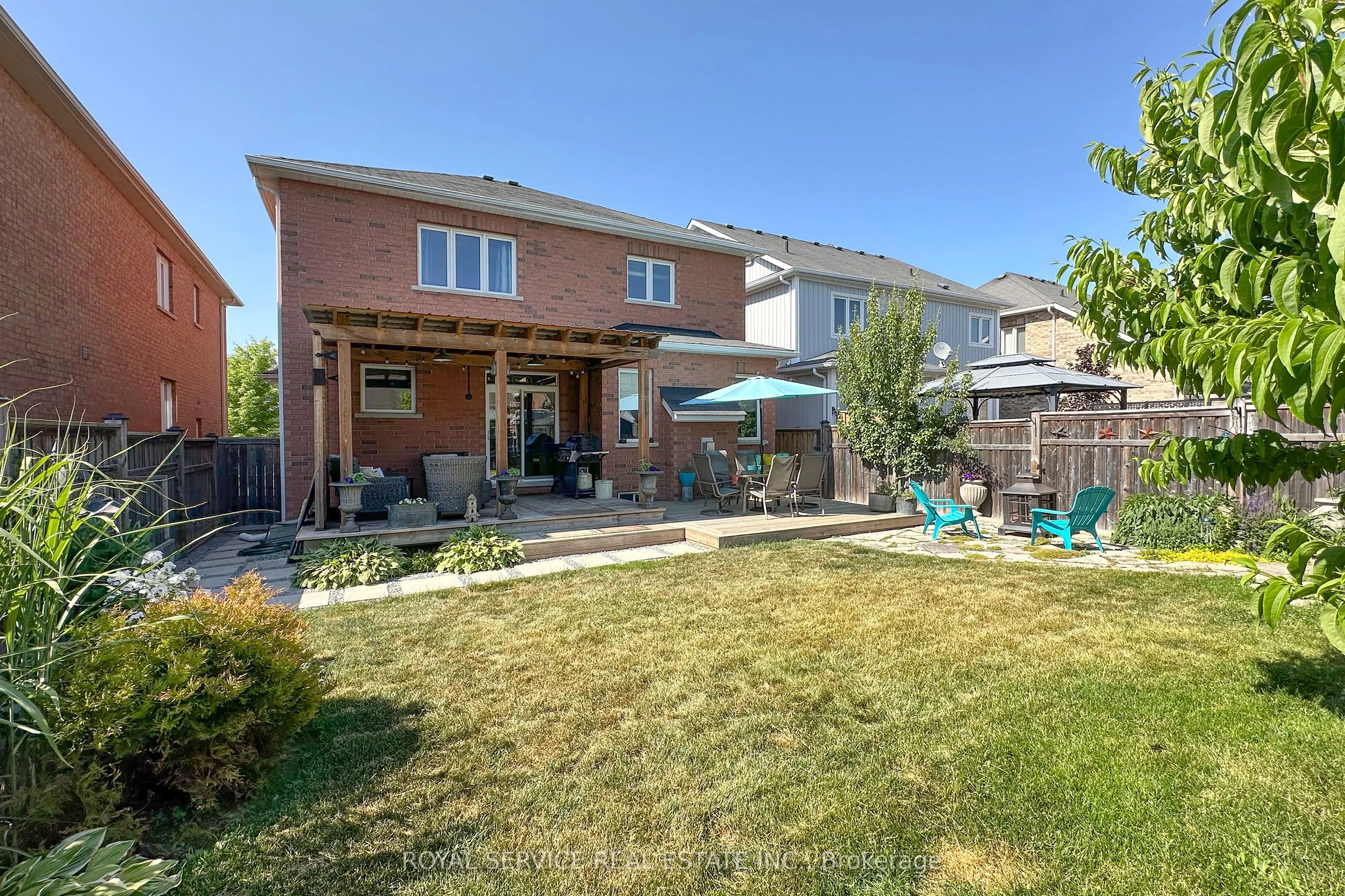 15 Thomas Woodlock Street