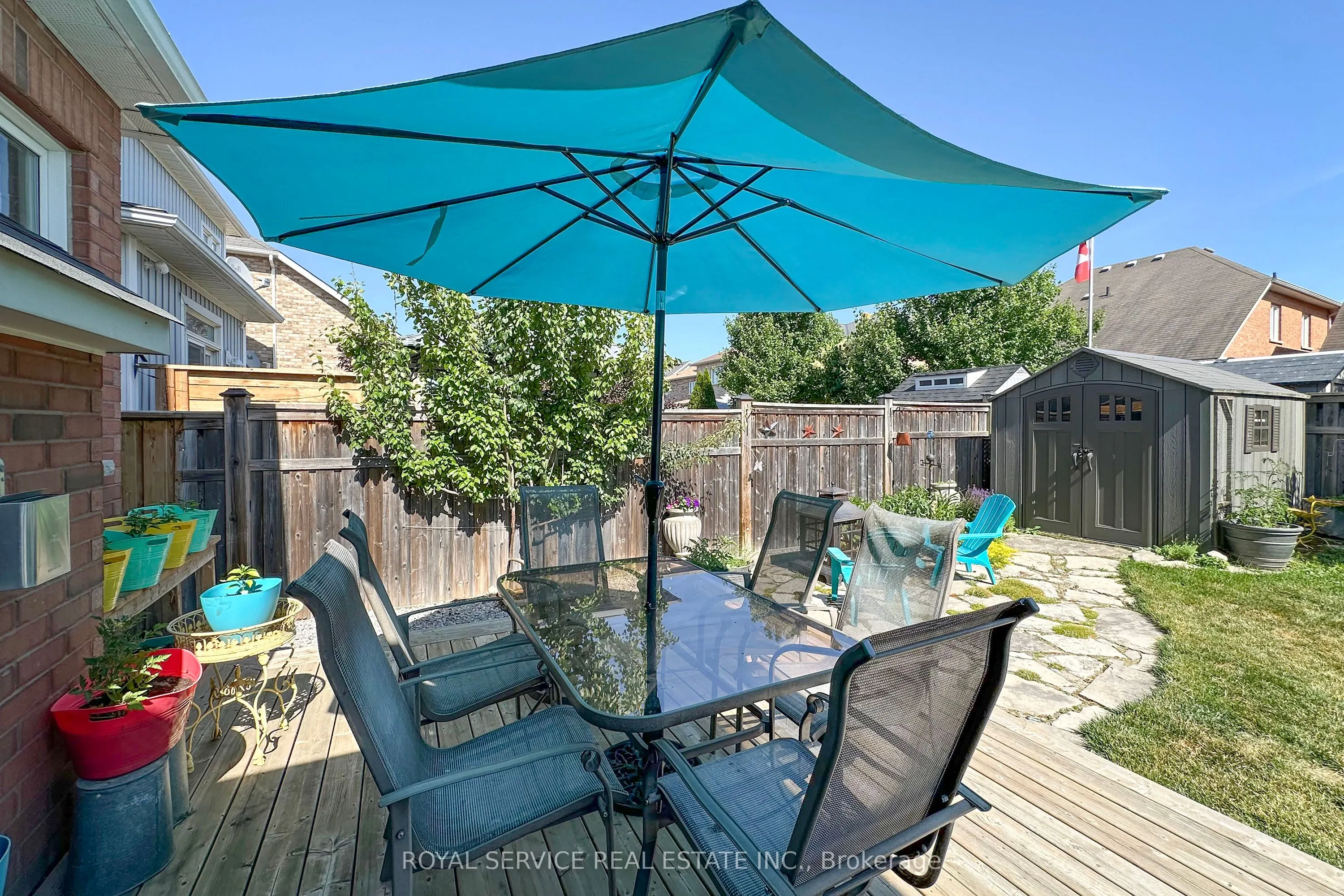 15 Thomas Woodlock Street