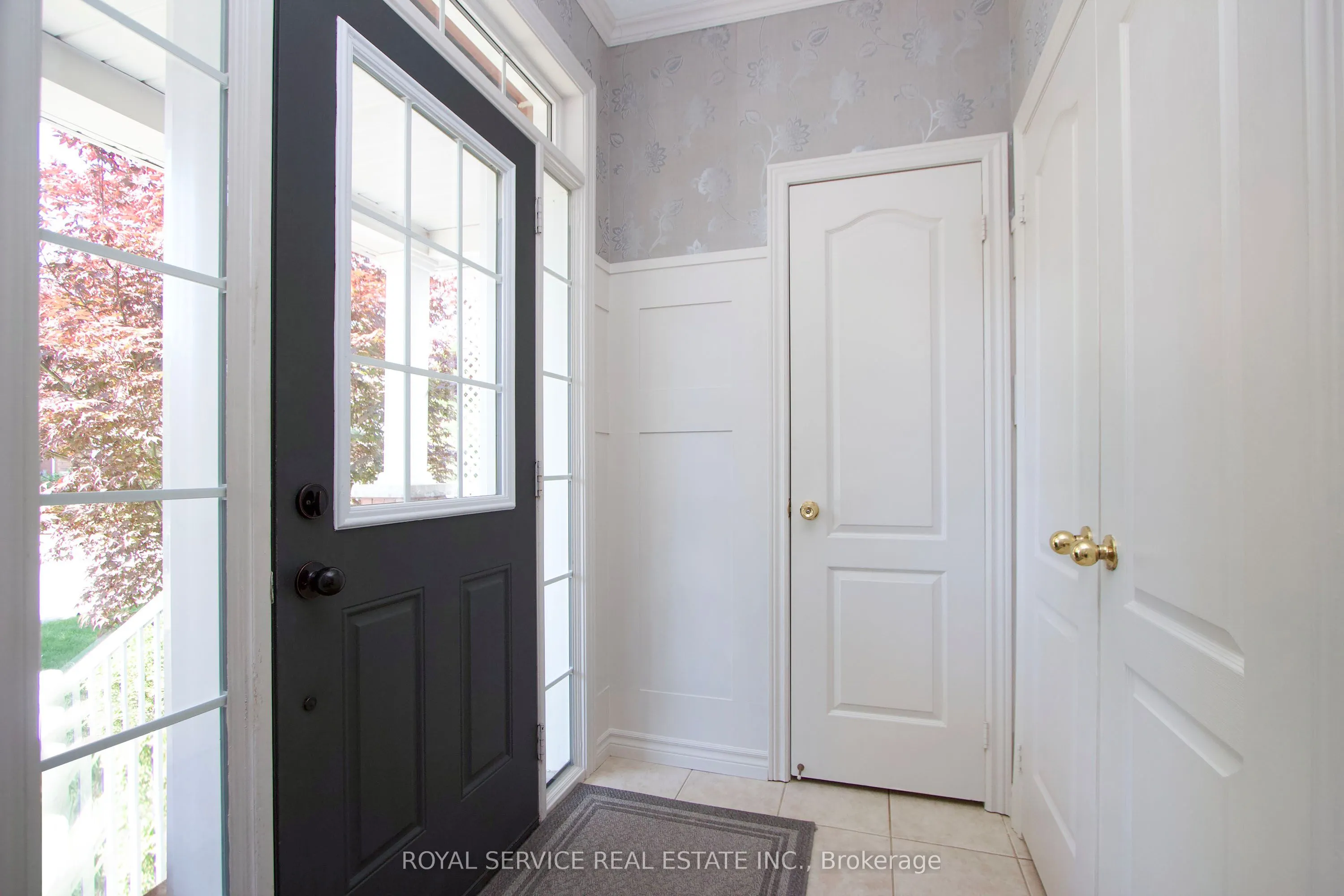 15 Thomas Woodlock Street
