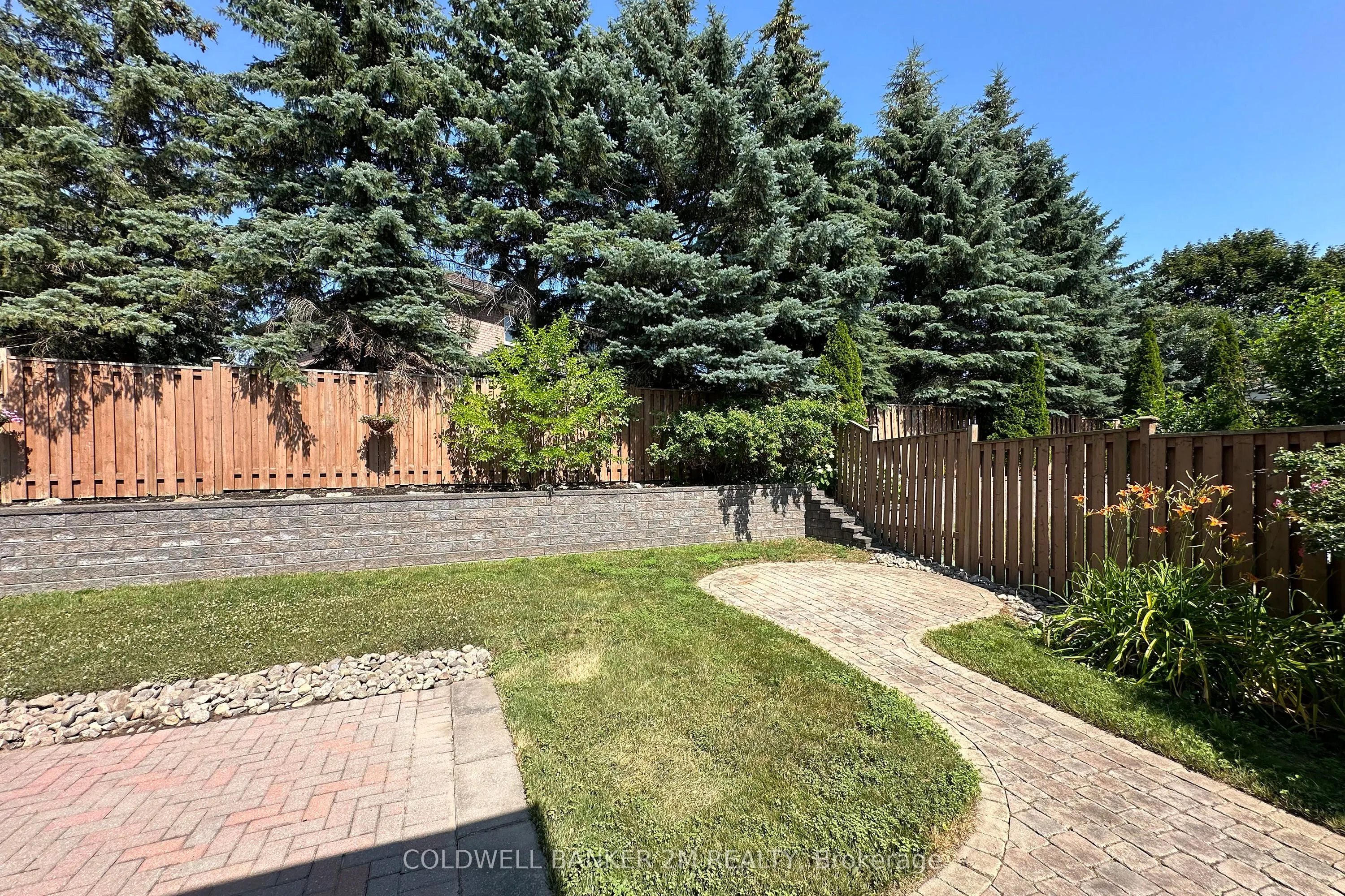 17 Mac Carl Crescent
